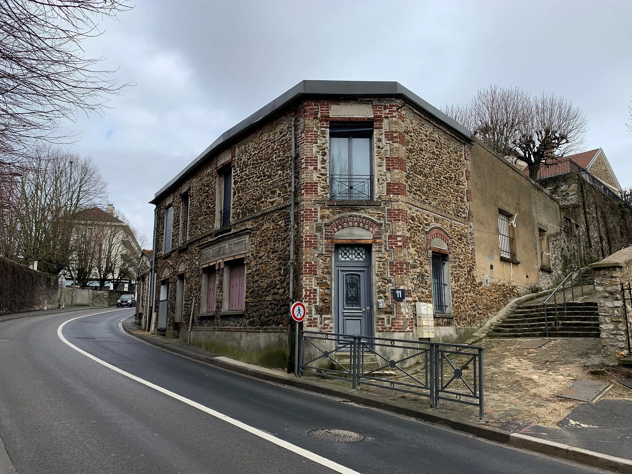 Photo showing: Ancien bureau de poste de Chennevières-sur-Marne.