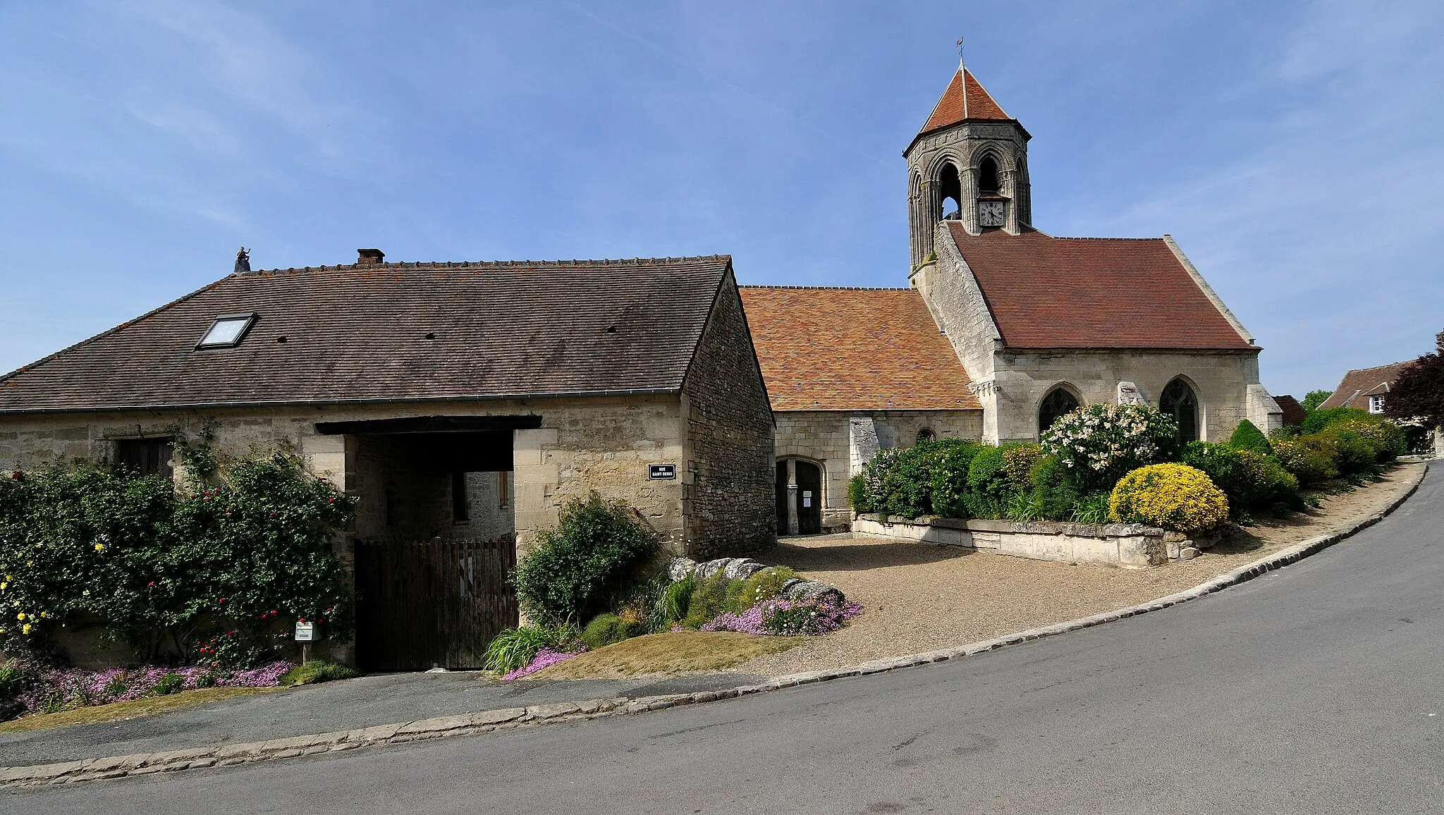 Photo showing: Vue du village de Foulangues (département de l'Oise)
Photo prise Nikon D90 et objectif Tokina 12-24mm