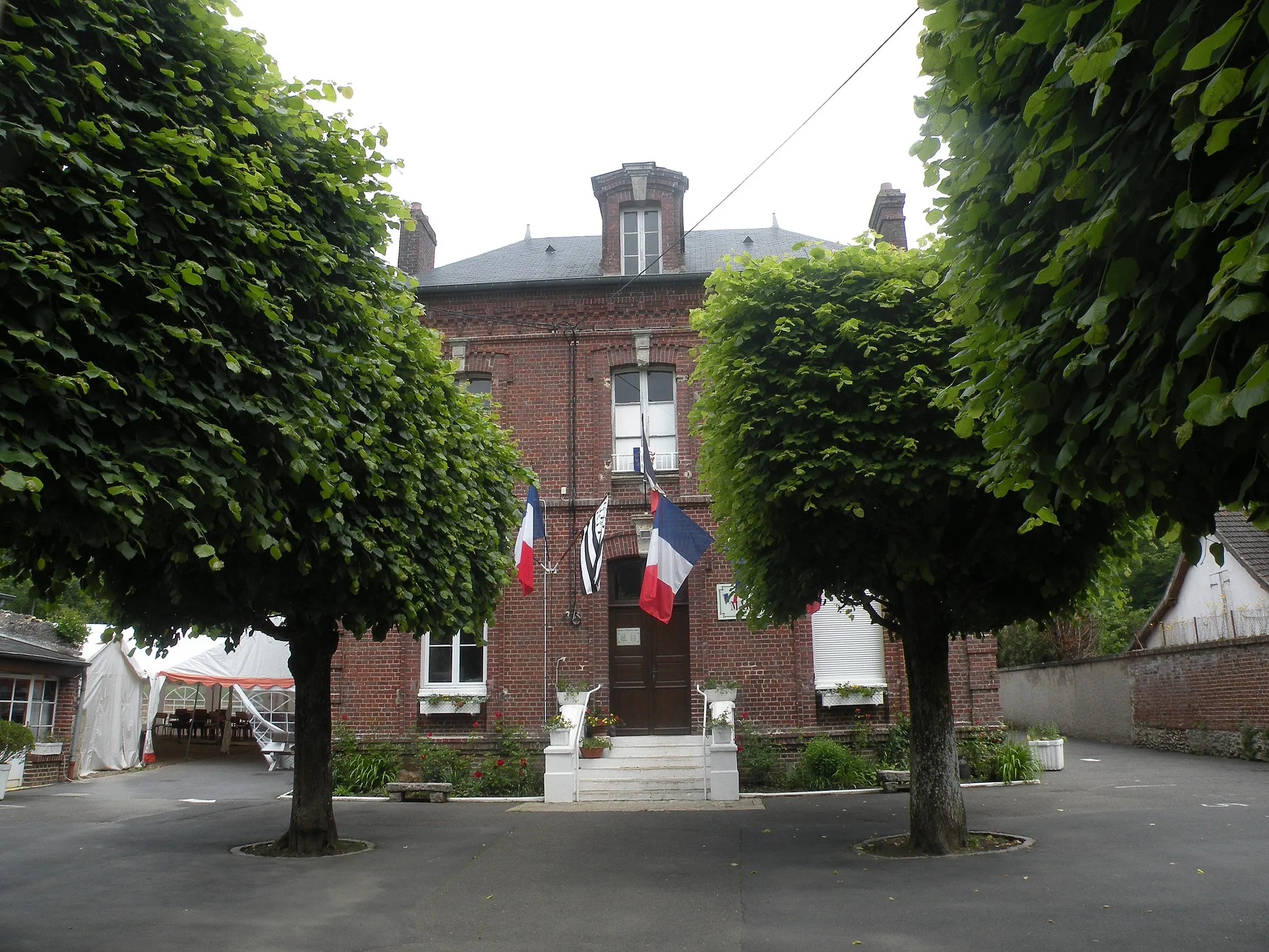 Photo showing: Le Coudray-sur-Thelle mairie