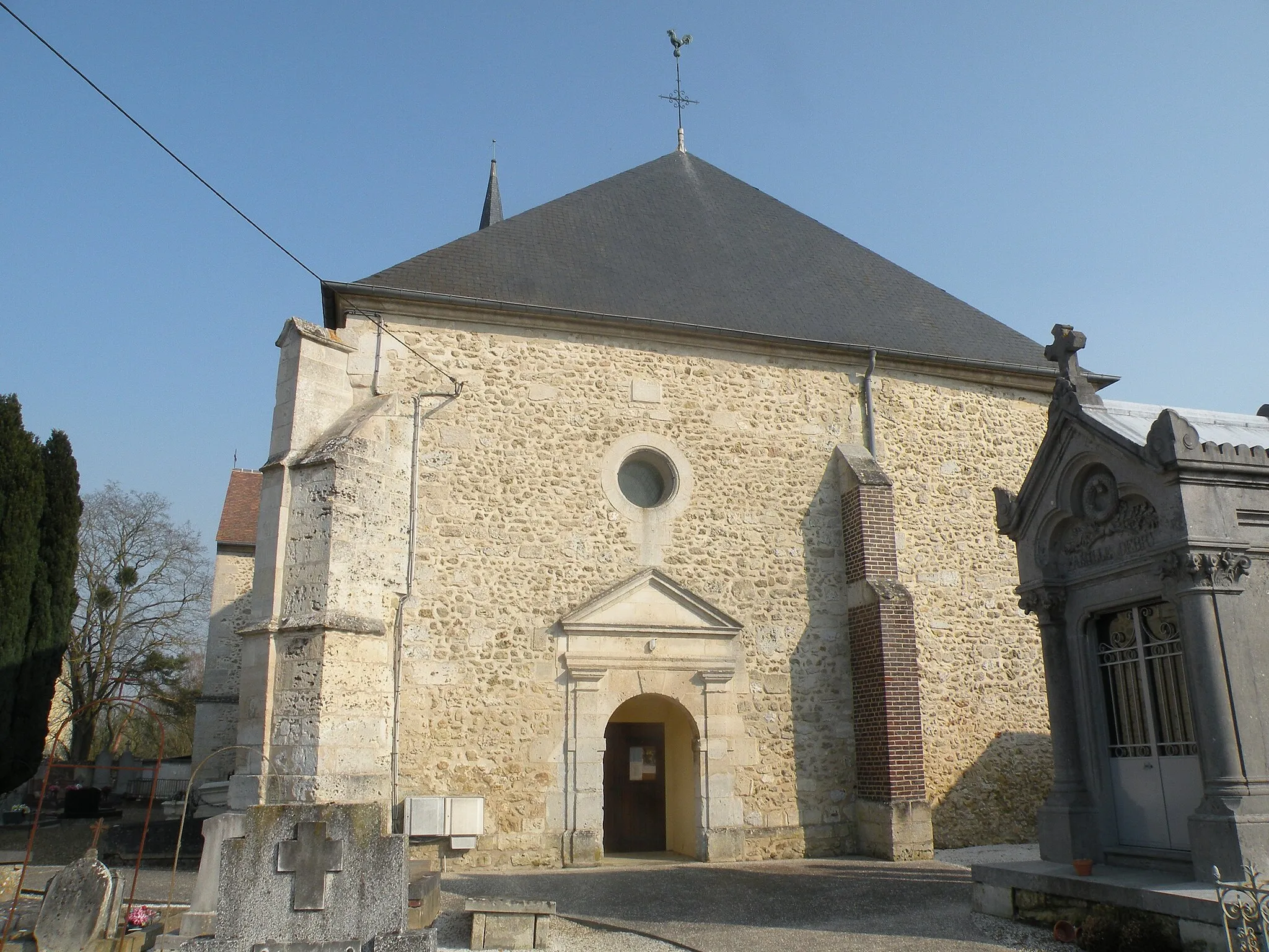 Photo showing: église de Bailleul-sur-Thérain