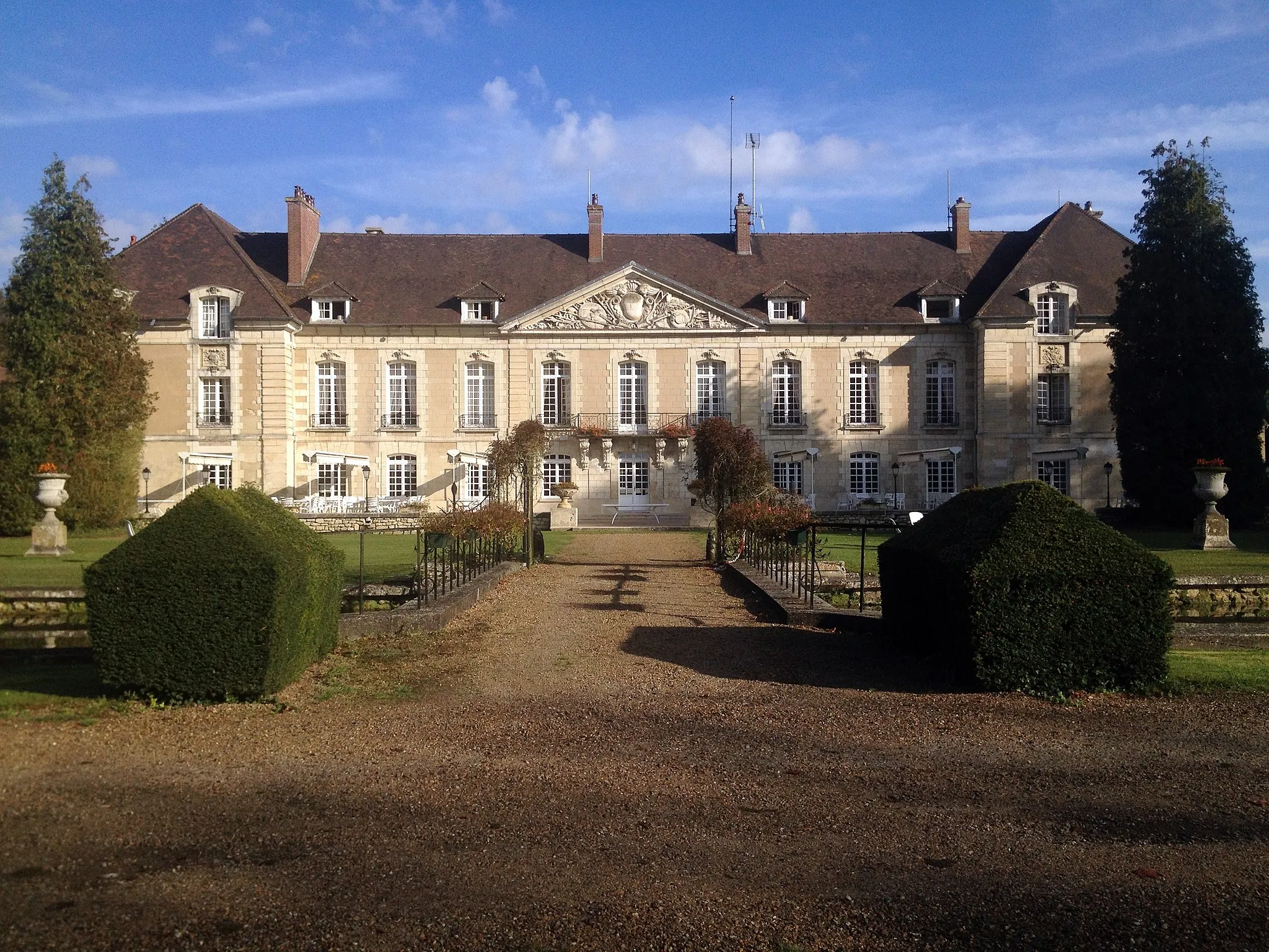 Photo showing: Château de Fillerval.