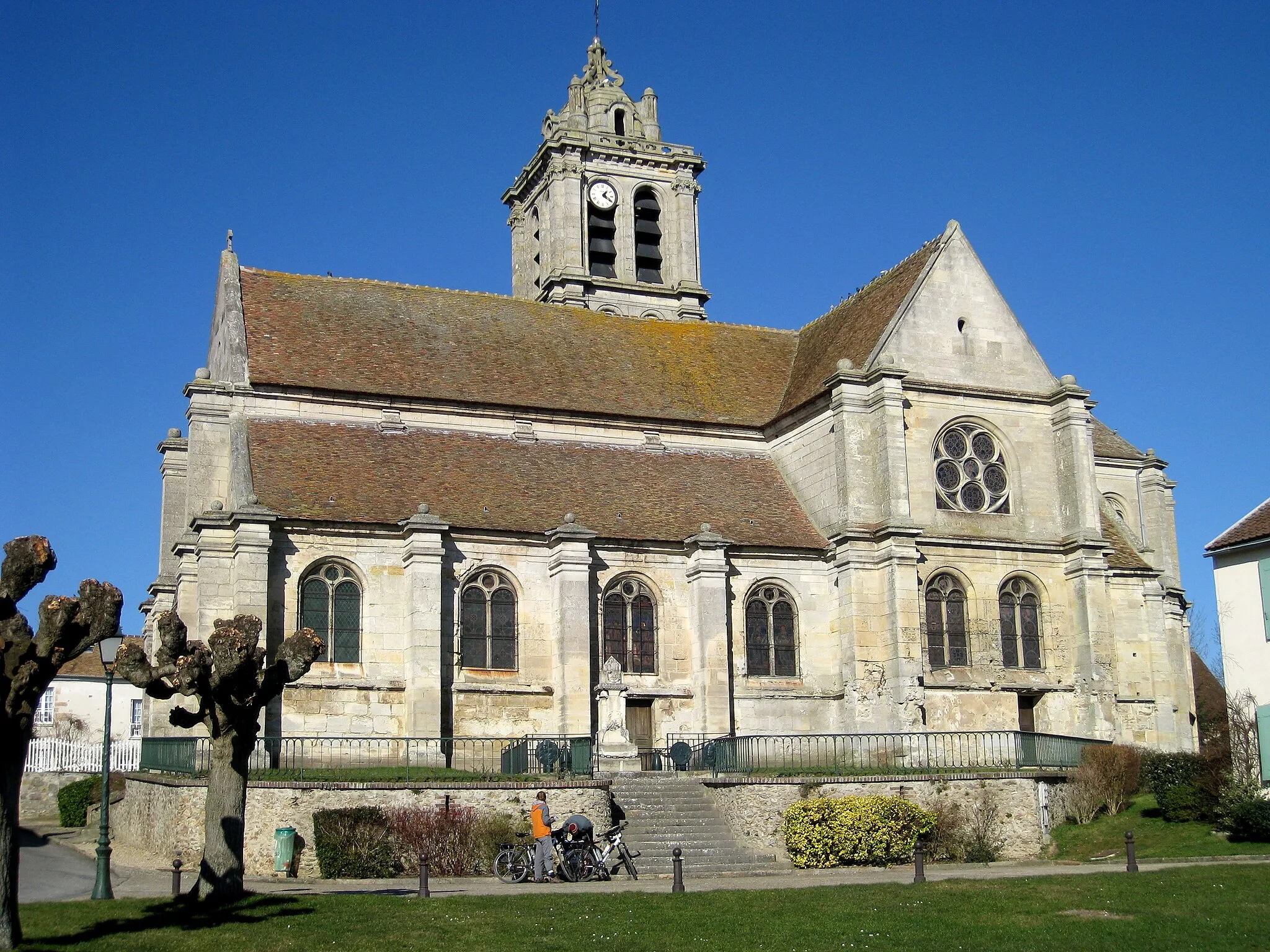 Photo showing: Façade sud de l'église d'Epiais-Rhus, Val d'Oise, France