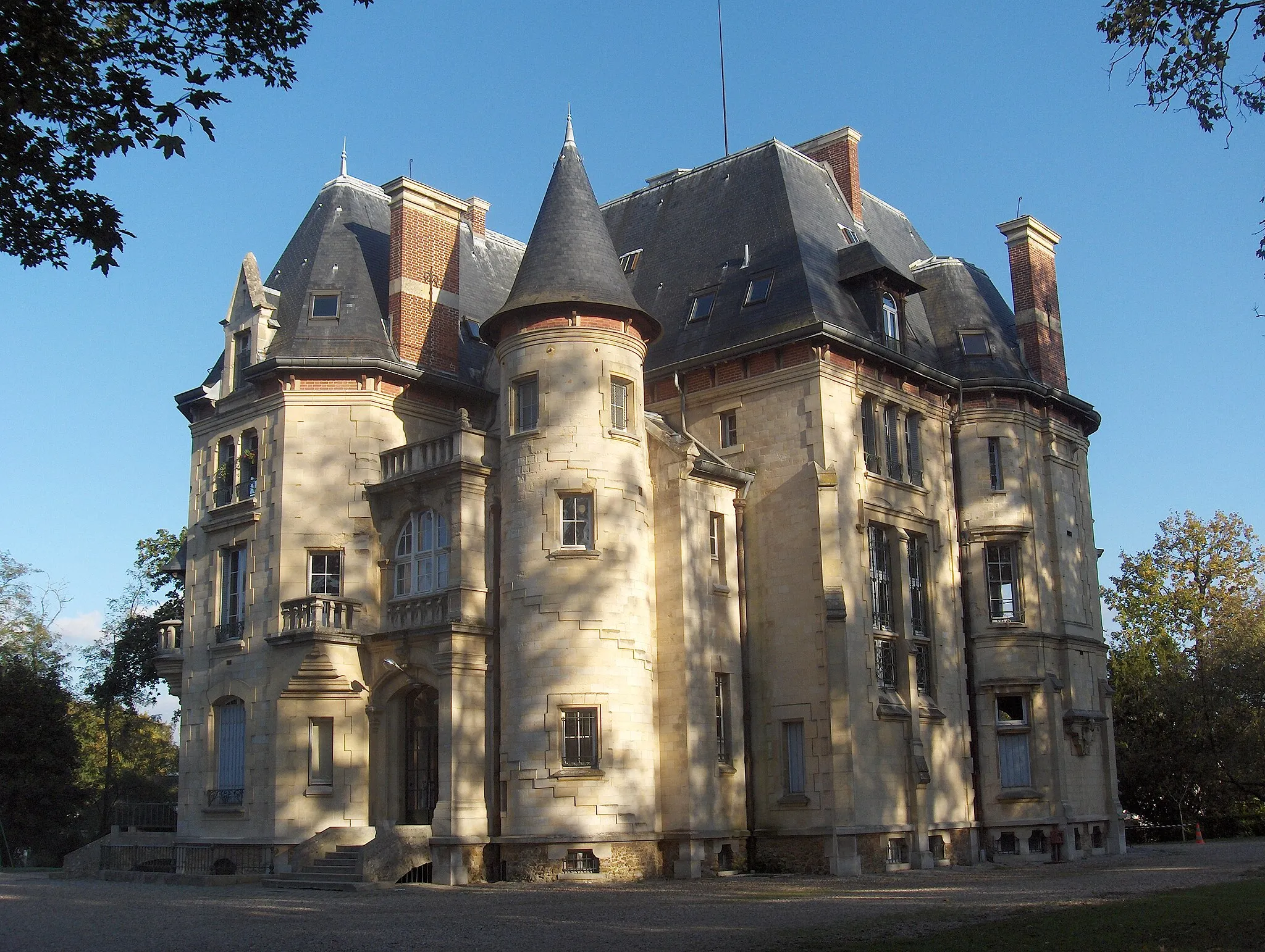 Photo showing: Le château de la Faisanderie à L'Isle-Adam (Val-d'Oise)