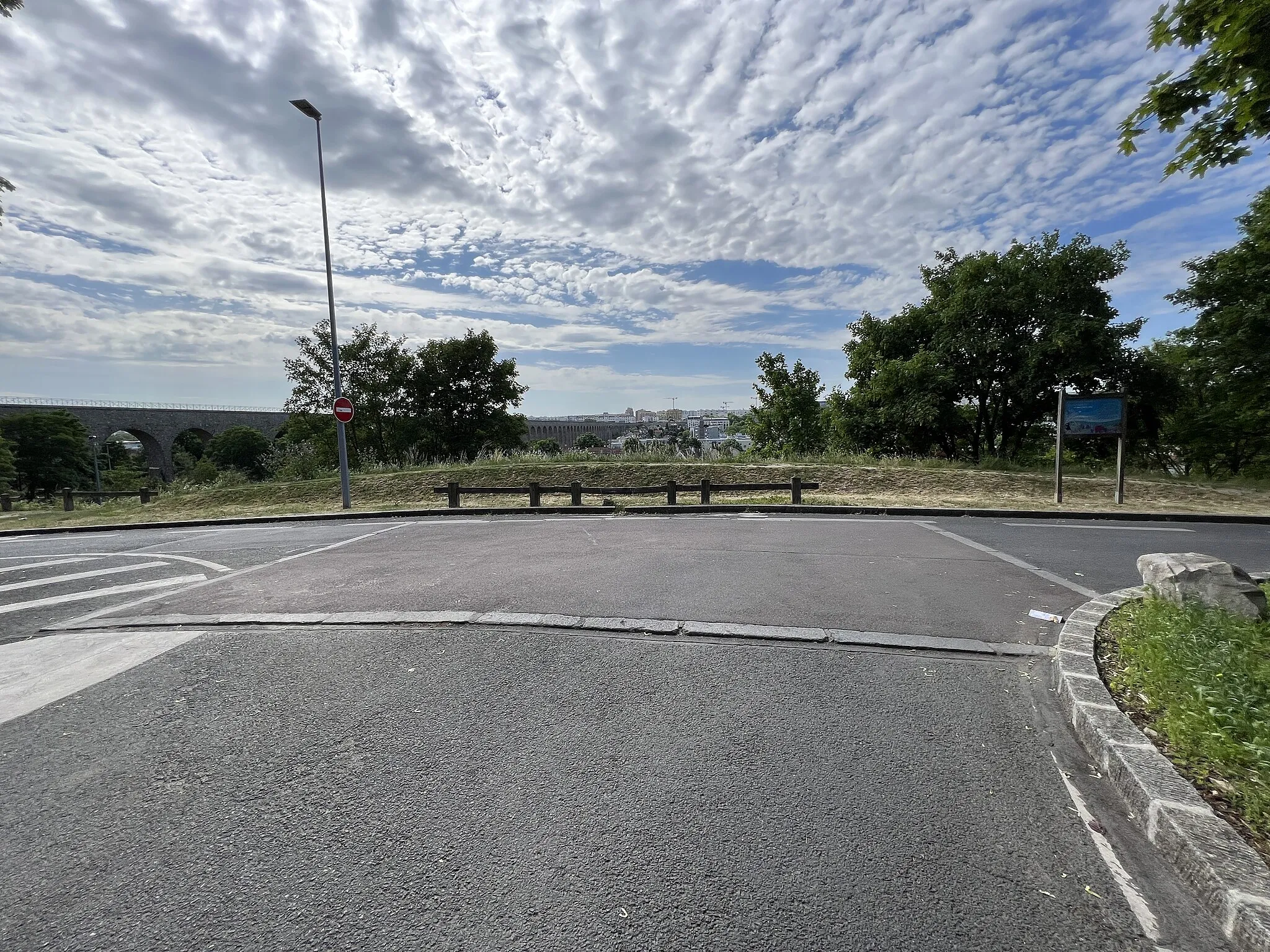 Photo showing: Place Jean Macé, Arcueil.