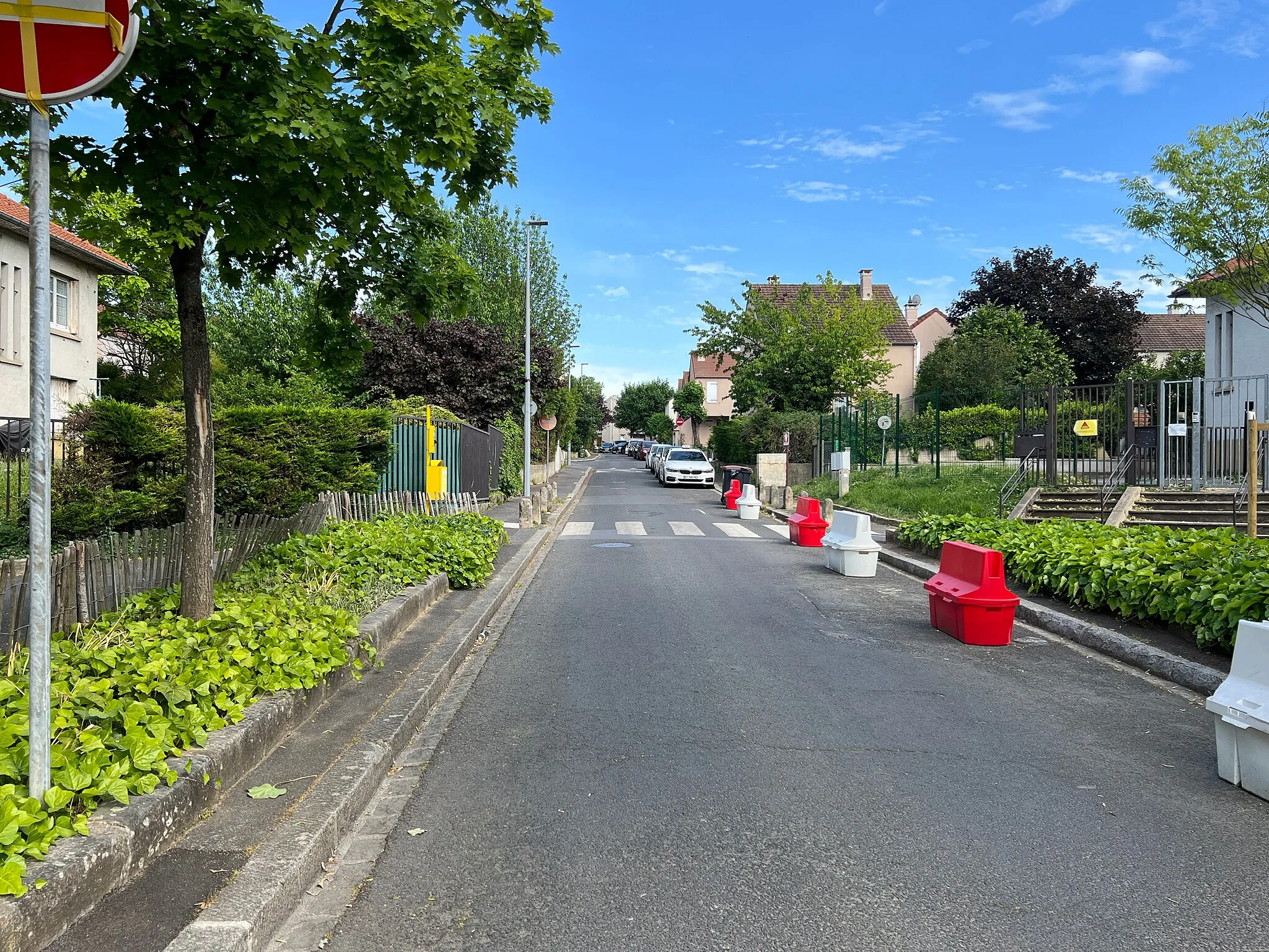 Photo showing: Rue Fernand Forest, Arcueil.