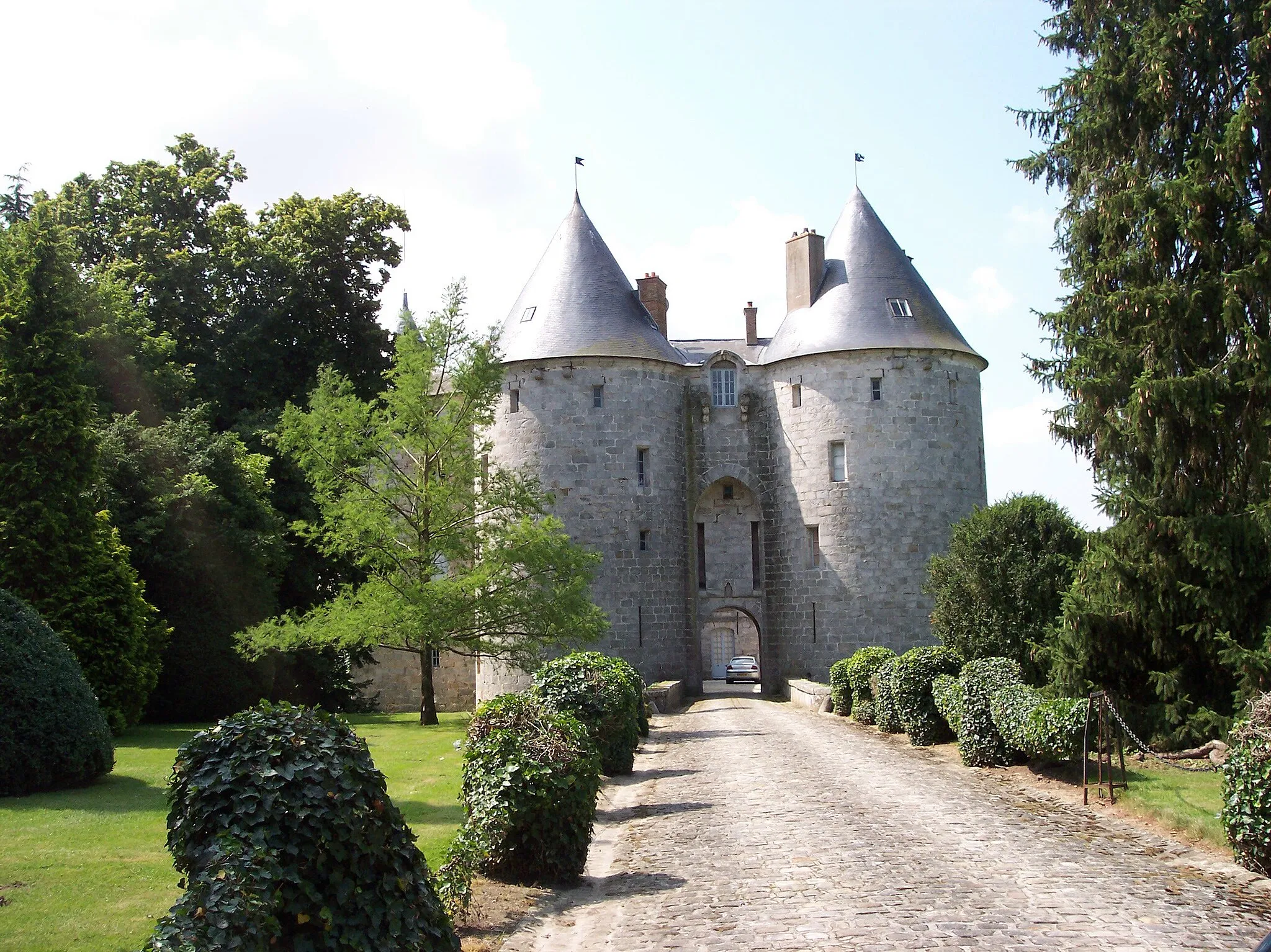 Photo showing: le Château de la Grange Blesneau où vécut le Marquis Gilbert du Motier de La Fayette