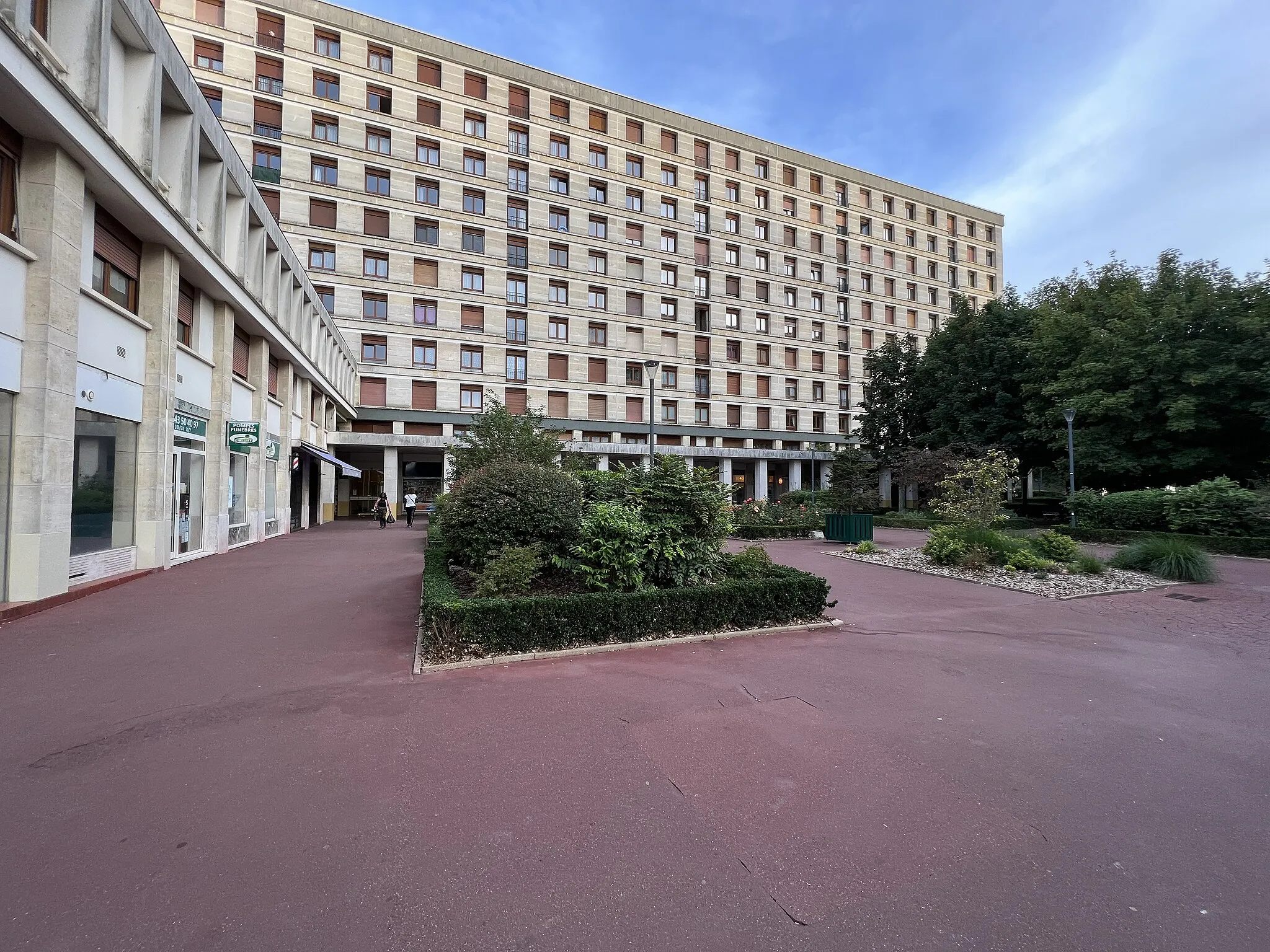 Photo showing: Place d'Orion, Meudon.