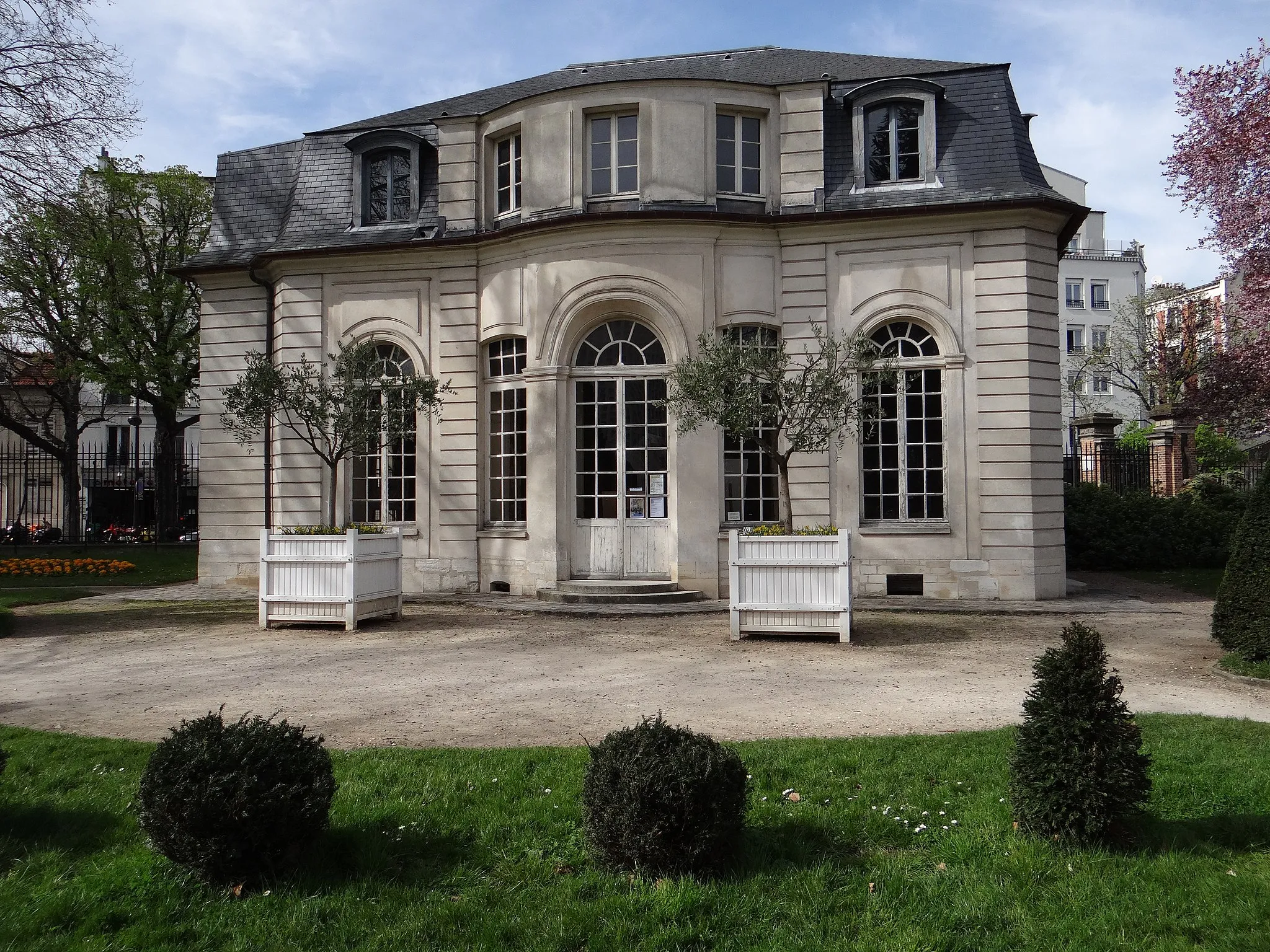 Photo showing: This building is classé au titre des monuments historiques de la France. It is indexed in the base Mérimée, a database of architectural heritage maintained by the French Ministry of Culture, under the reference PA00086783 .