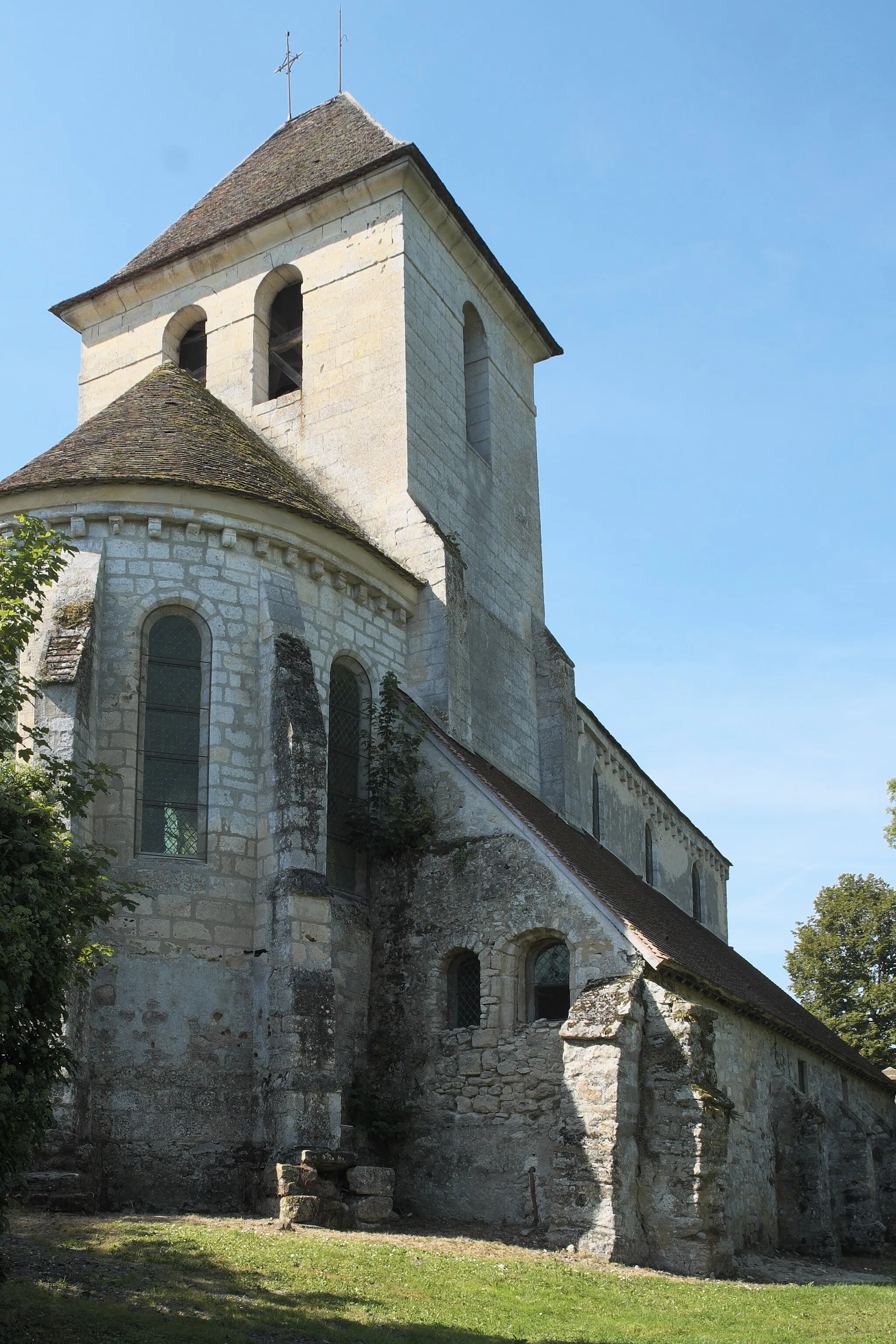 Photo showing: Kirche Saint-Crépin et Saint-Crépinien in Bussiares im Département Aisne in der Region Hauts-de-France/Frankreich