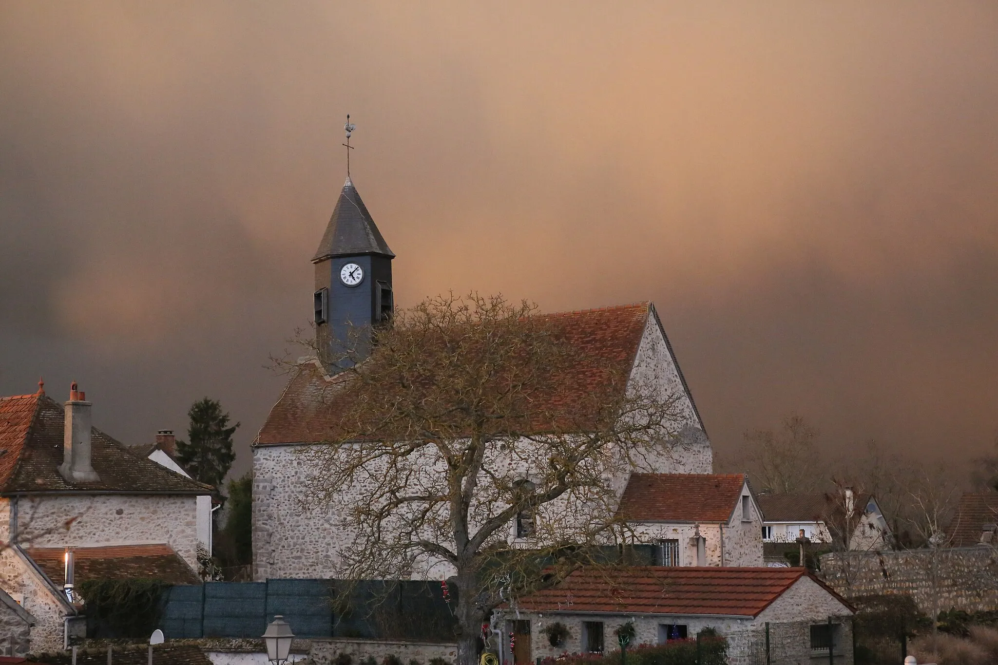 Photo showing: L'église - Courcouronnes - 91080