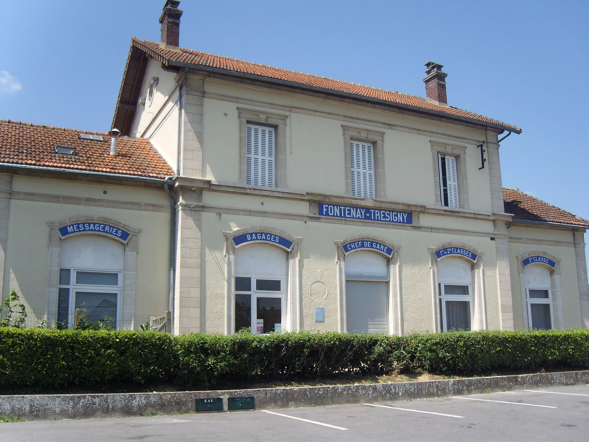 Photo showing: Former Rail Station of Fontenay-Trésigny