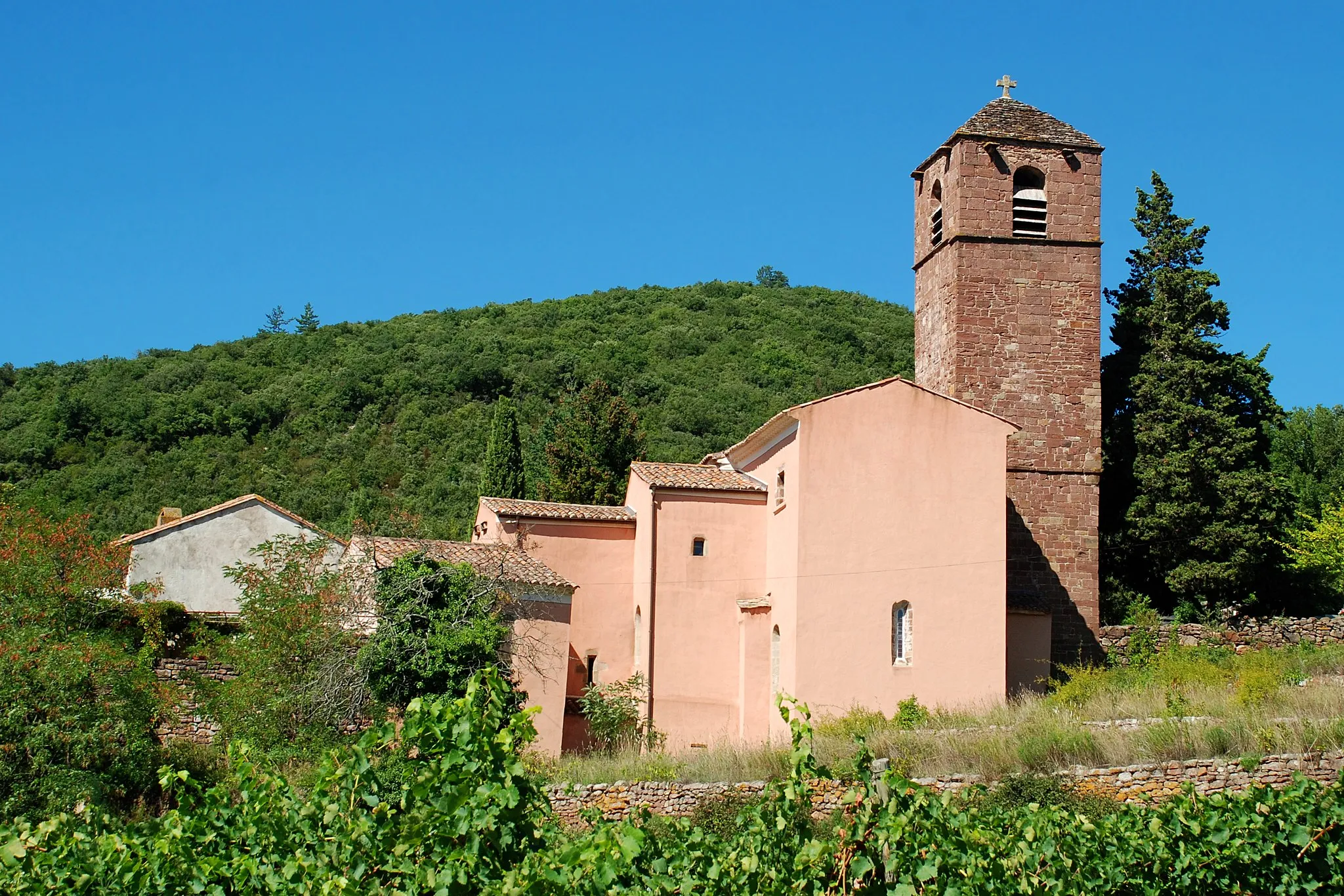 Photo showing: This building is indexed in the base Mérimée, a database of architectural heritage maintained by the French Ministry of Culture, under the reference PA00103737 .