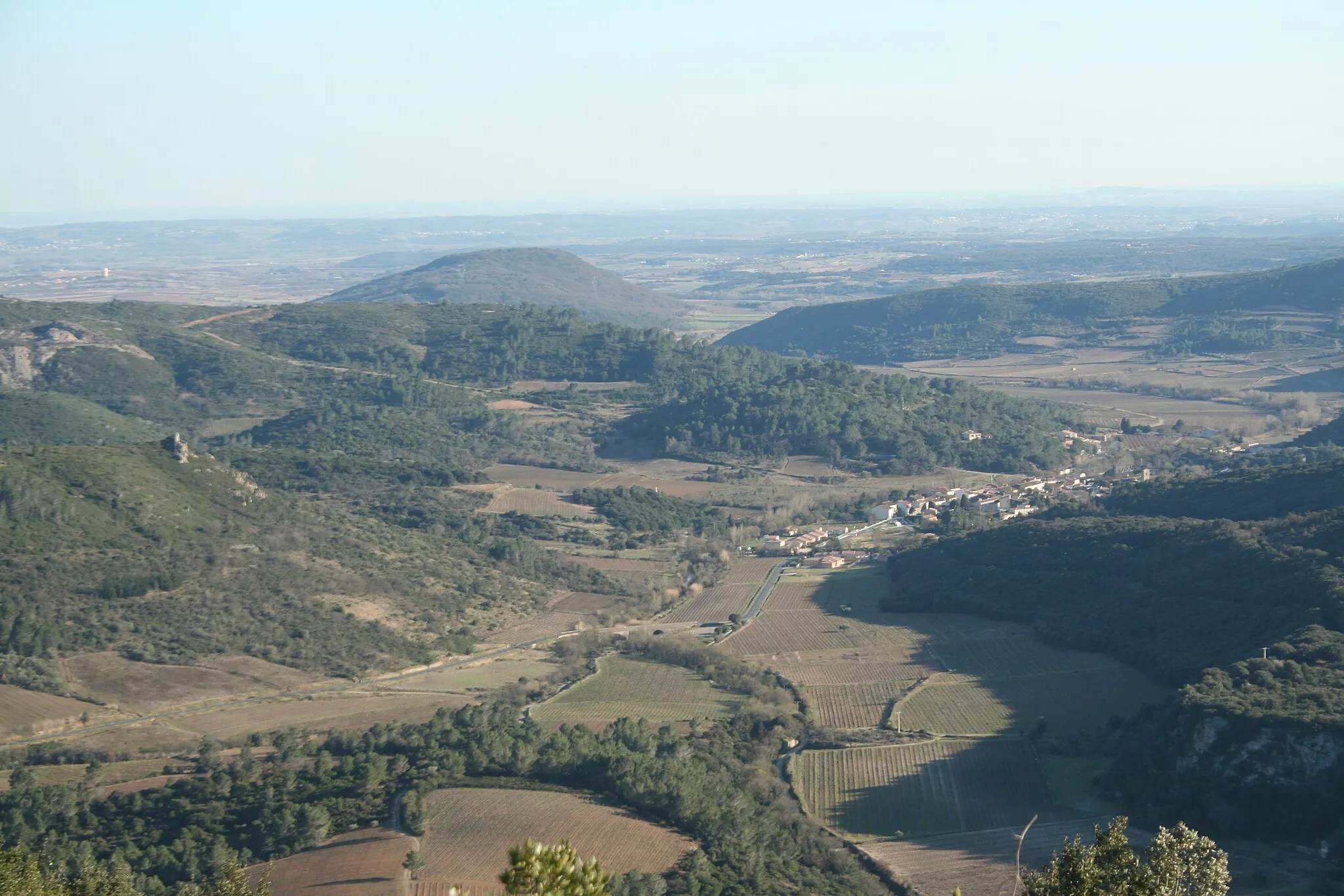 Photo showing: Cabrières (Hérault) vu depuis le sommet de Vissou.