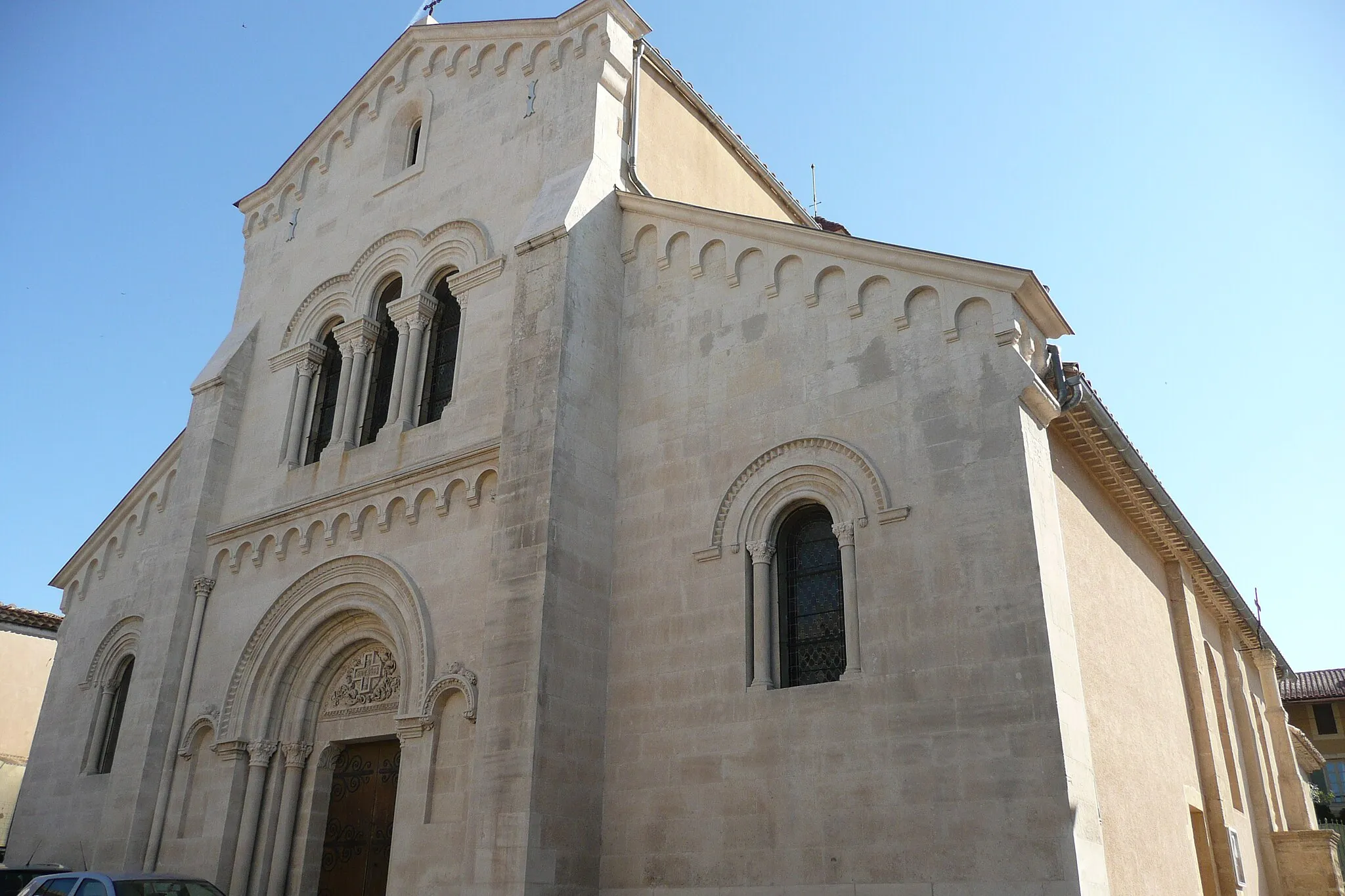 Photo showing: Eglise à Saint-Geniès-de-Comolas.