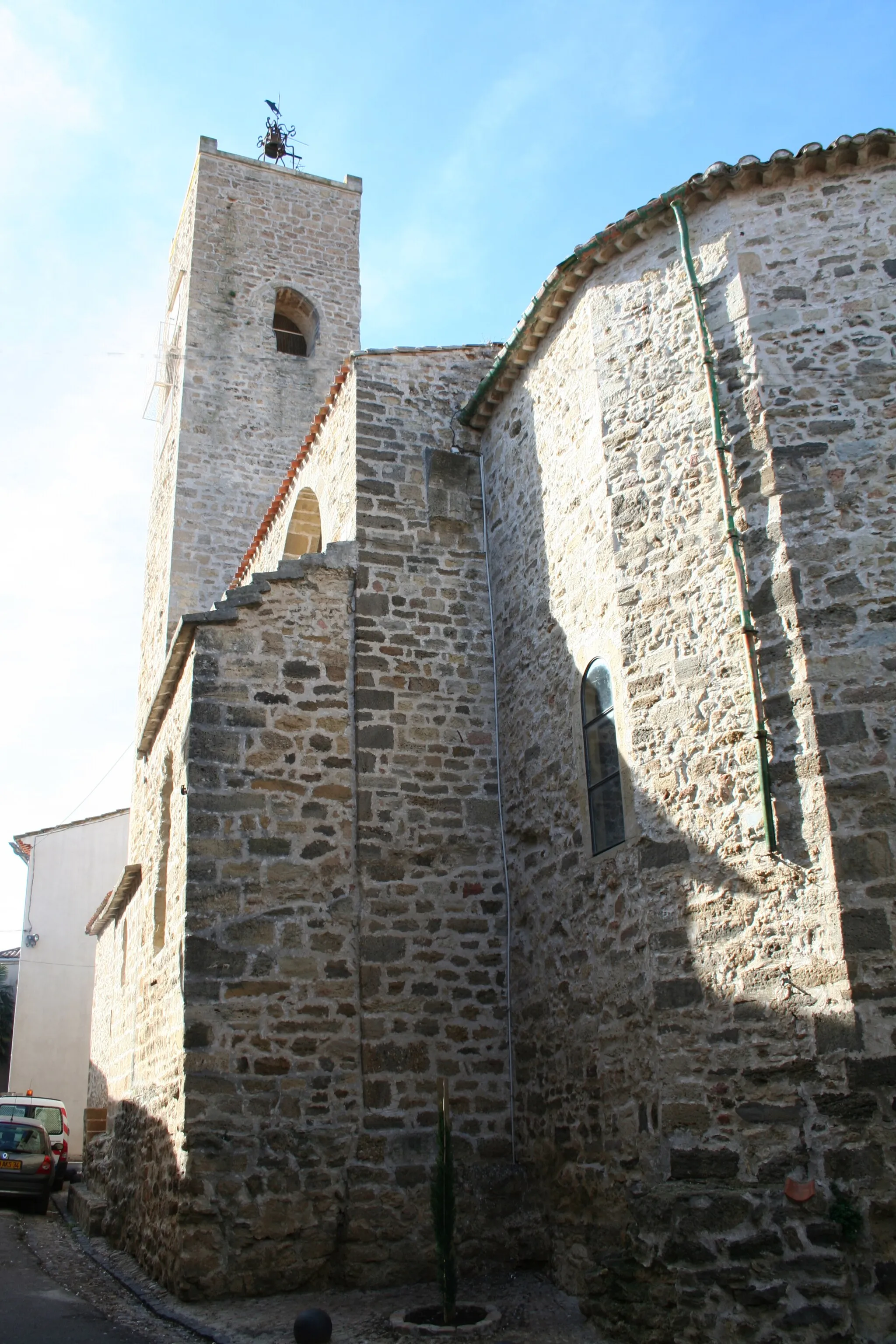 Photo showing: Bassan (Hérault) - église Saint-Pierre aux Liens.