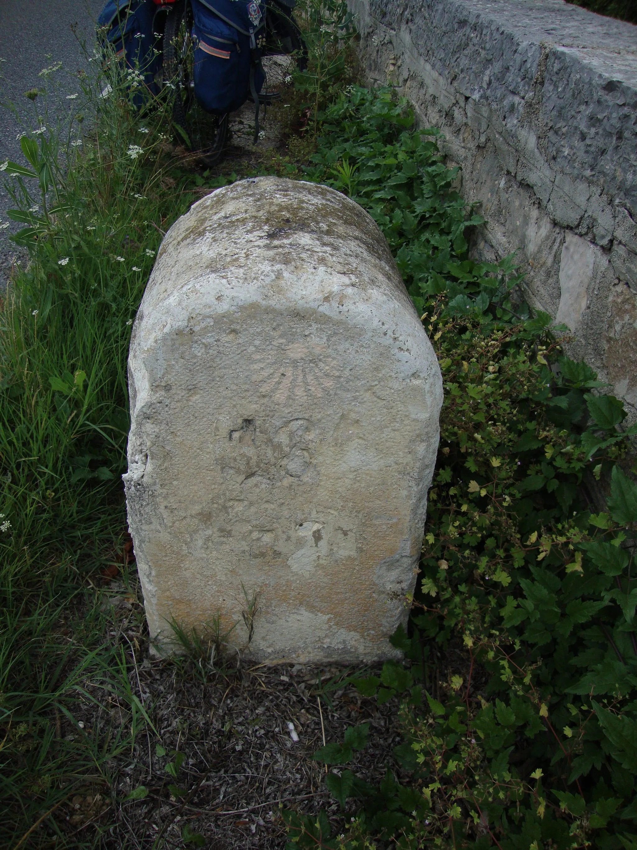 Photo showing: Montarnaud (Hérault, Fr)  borne jacquaire de la Via Tolosana