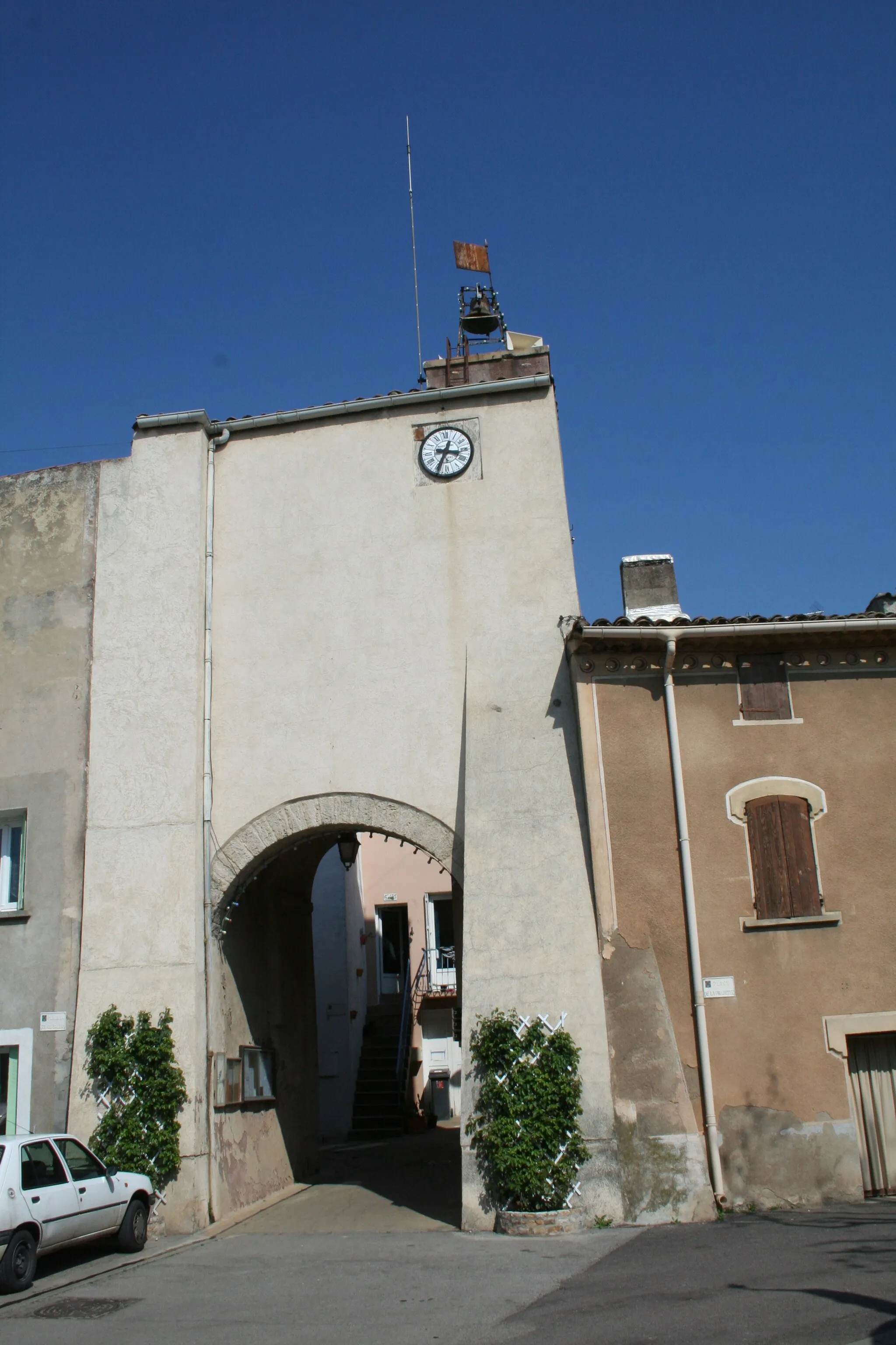 Photo showing: Saint-Bauzille-de-la-Sylve (Hérault - porte du village.
