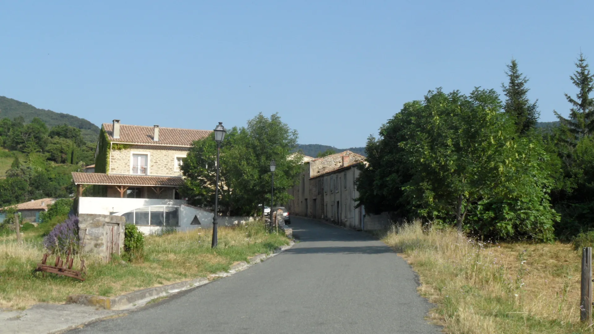 Photo showing: View of Lairière, Aude, France
