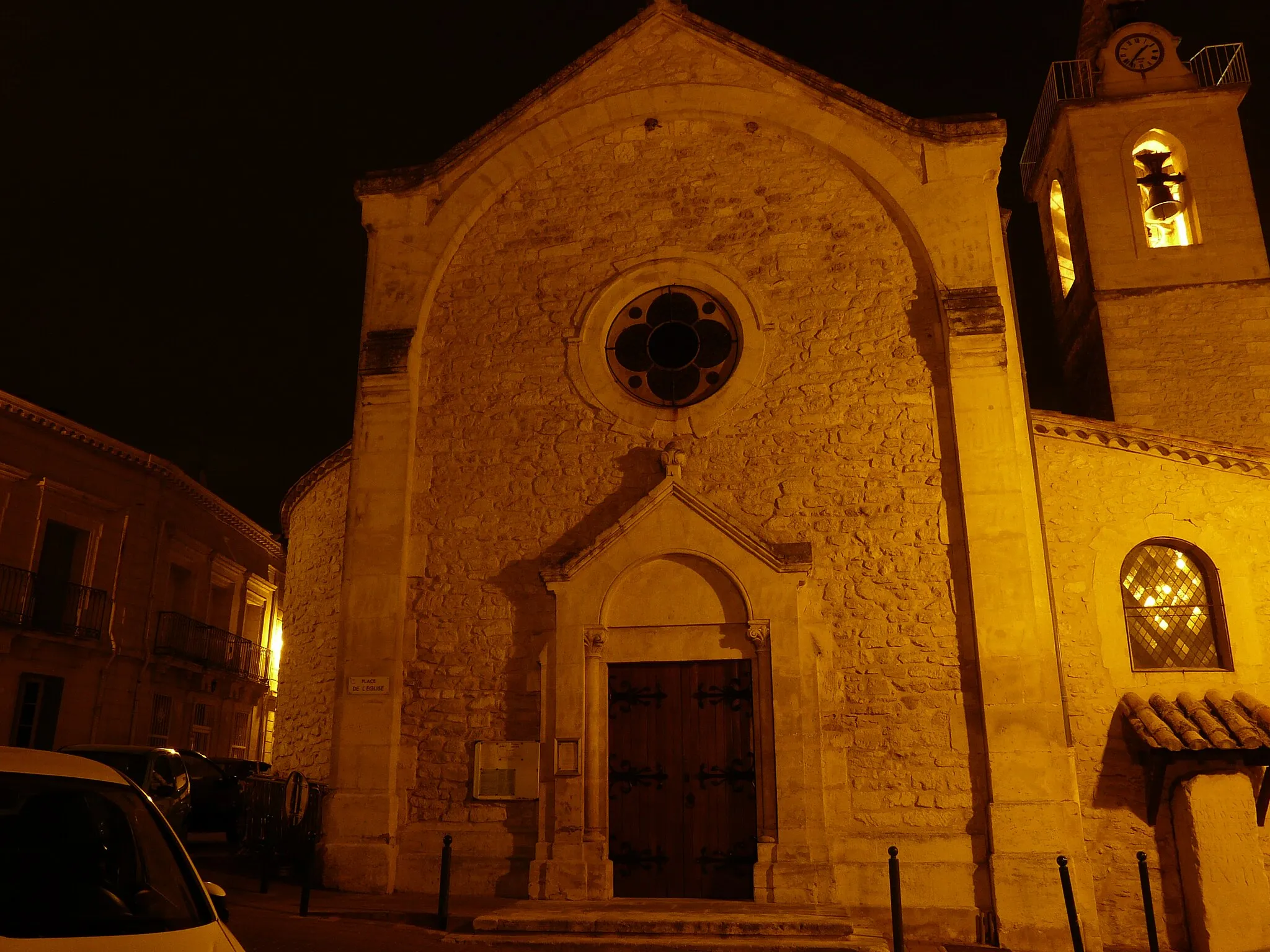 Photo showing: Vue de nuit, de l'église Sainte-Agnès de Saint-Aunès, Hérault.
