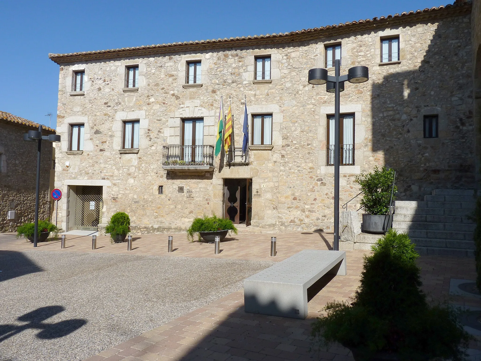 Photo showing: Hôtel de ville, Capmany (Haut-Ampurdan, Gérone, Catalogne, Espagne)