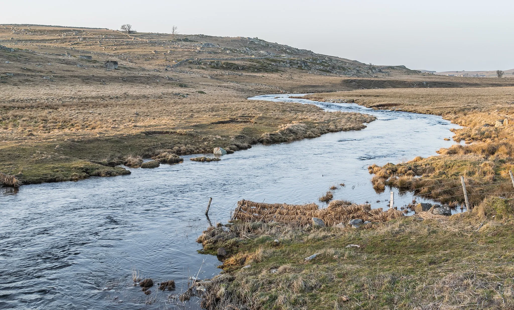 Photo showing: Bès river in commune of Marchastel, Lozère, France