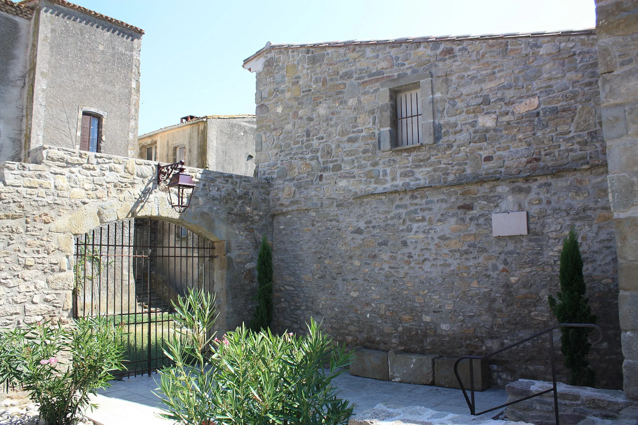 Photo showing: Place de l'église à Badens