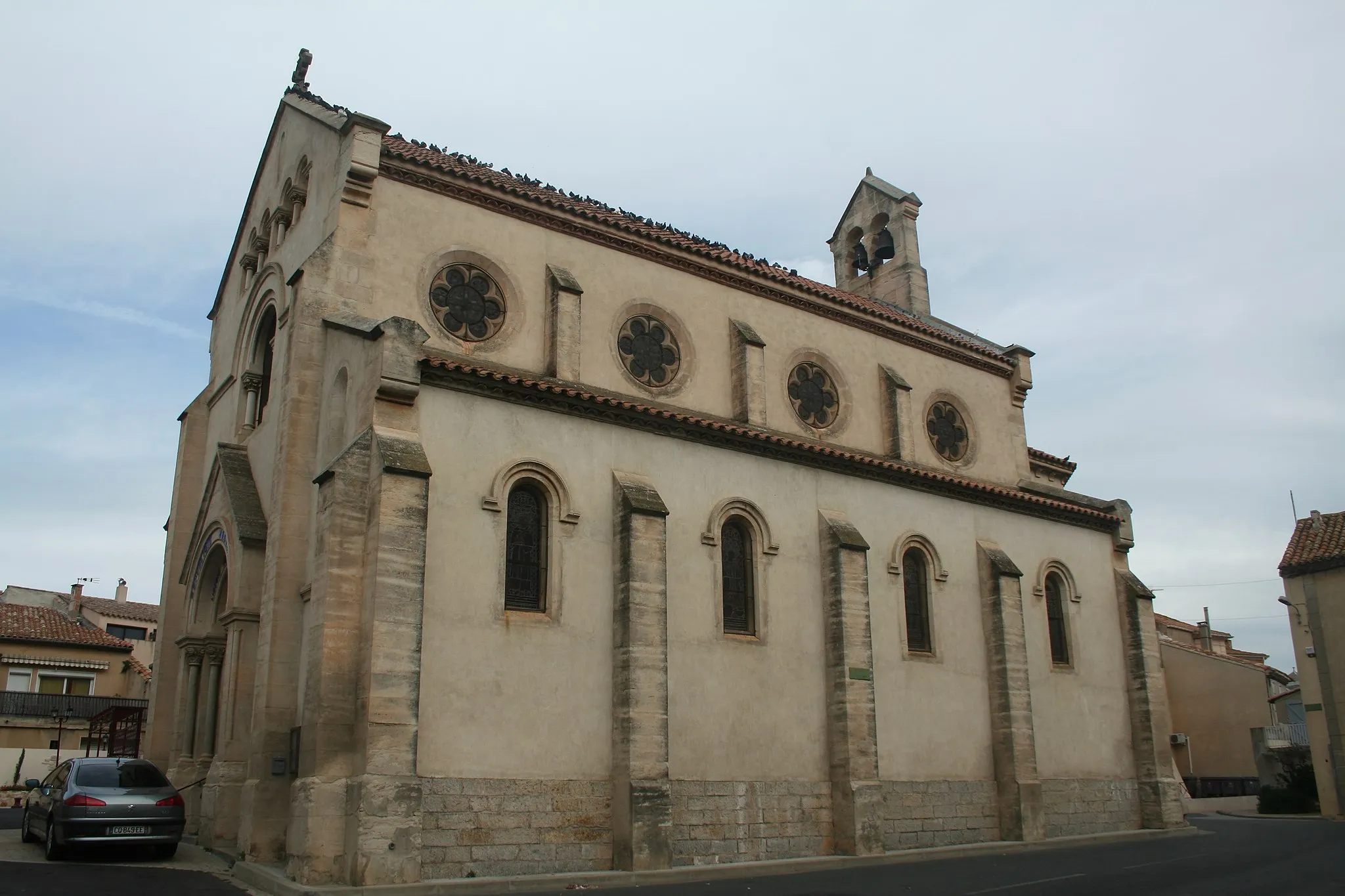 Photo showing: Montredon-des-Corbières - église Saint-Martin - façade latérale