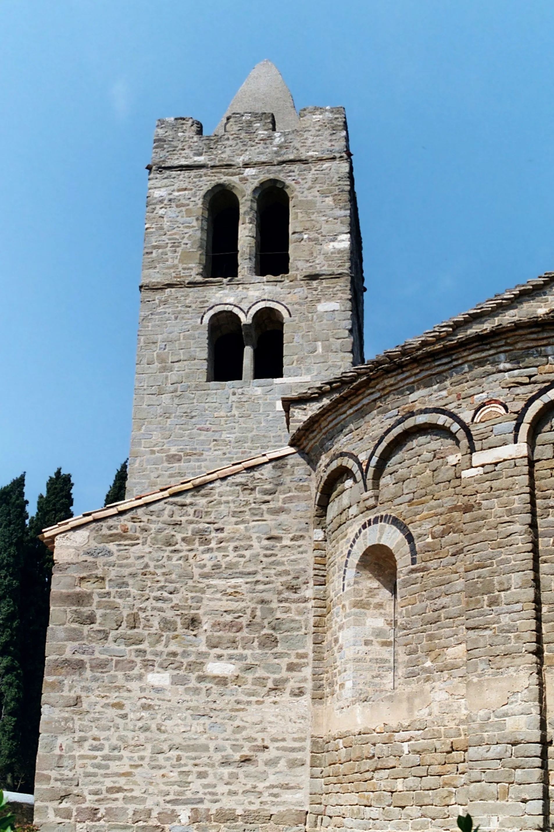 Photo showing: France - Languedoc - Aude - Église Saint-Saturnin de Pouzols-Minervois