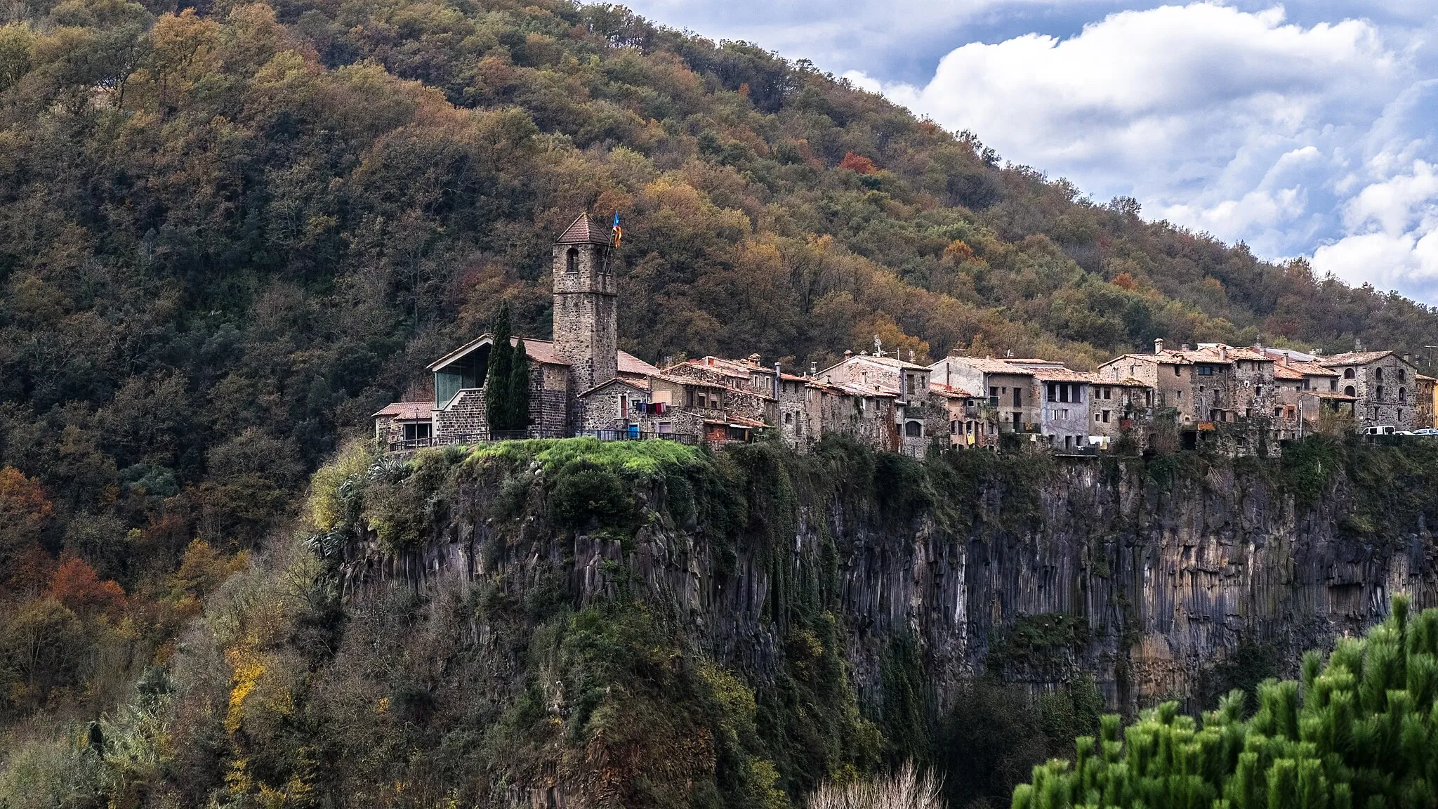 Photo showing: Castellfollit de la Roca in November 2014