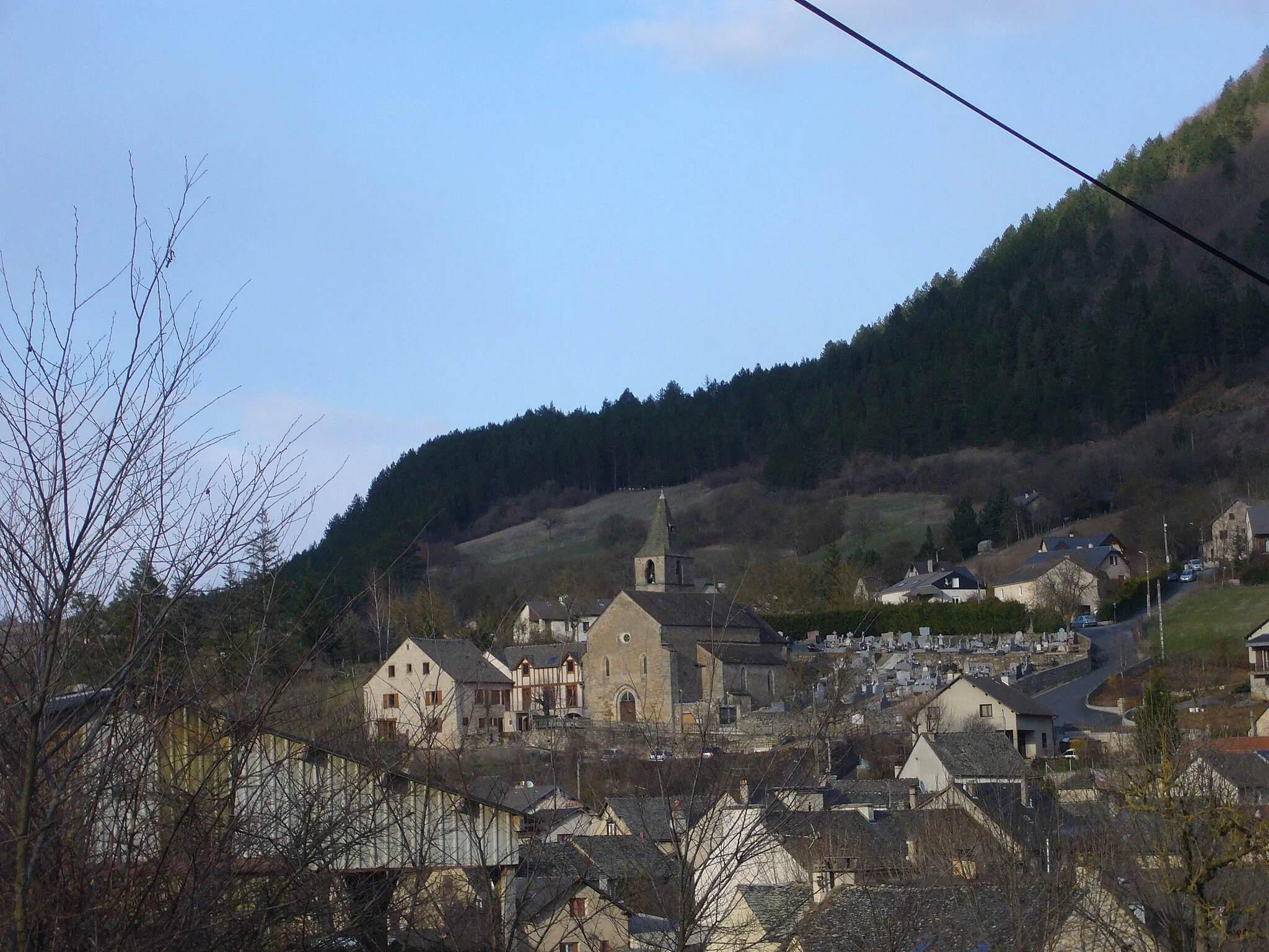 Photo showing: Vue générale de la commune de Barjac (Lozère, France)