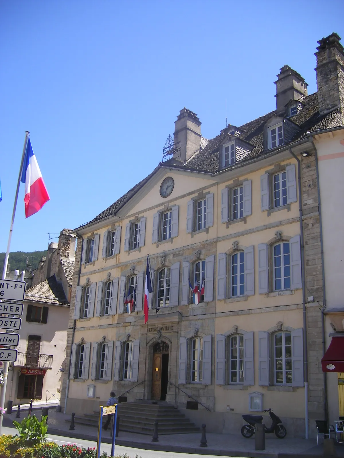 Photo showing: Mende - Hôtel de Ville