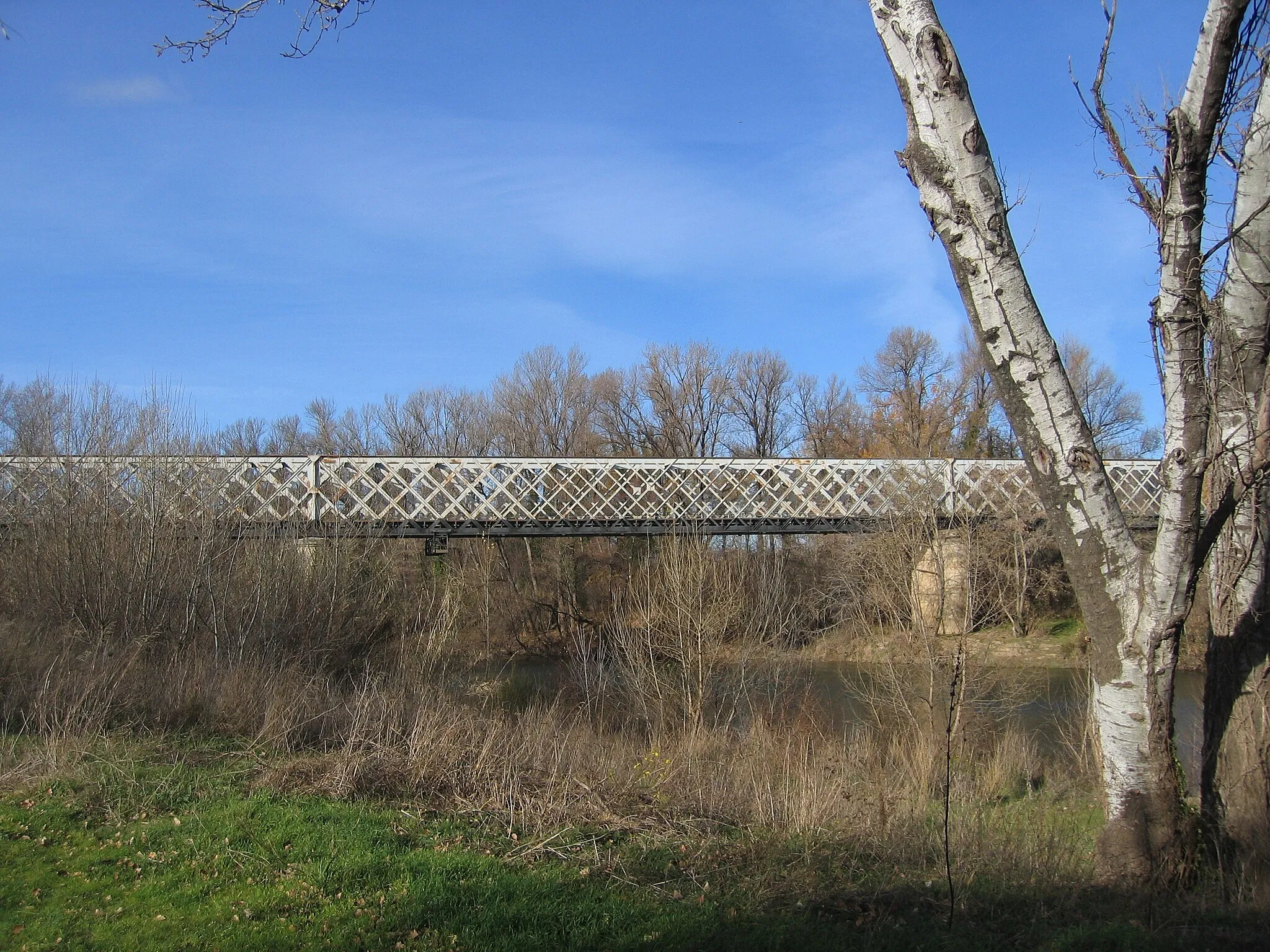 Photo showing: Chemins de fer de l'Hérault - Le pont de Tabarka vu depuis la rive droite de l'Orb, côté Maraussan.