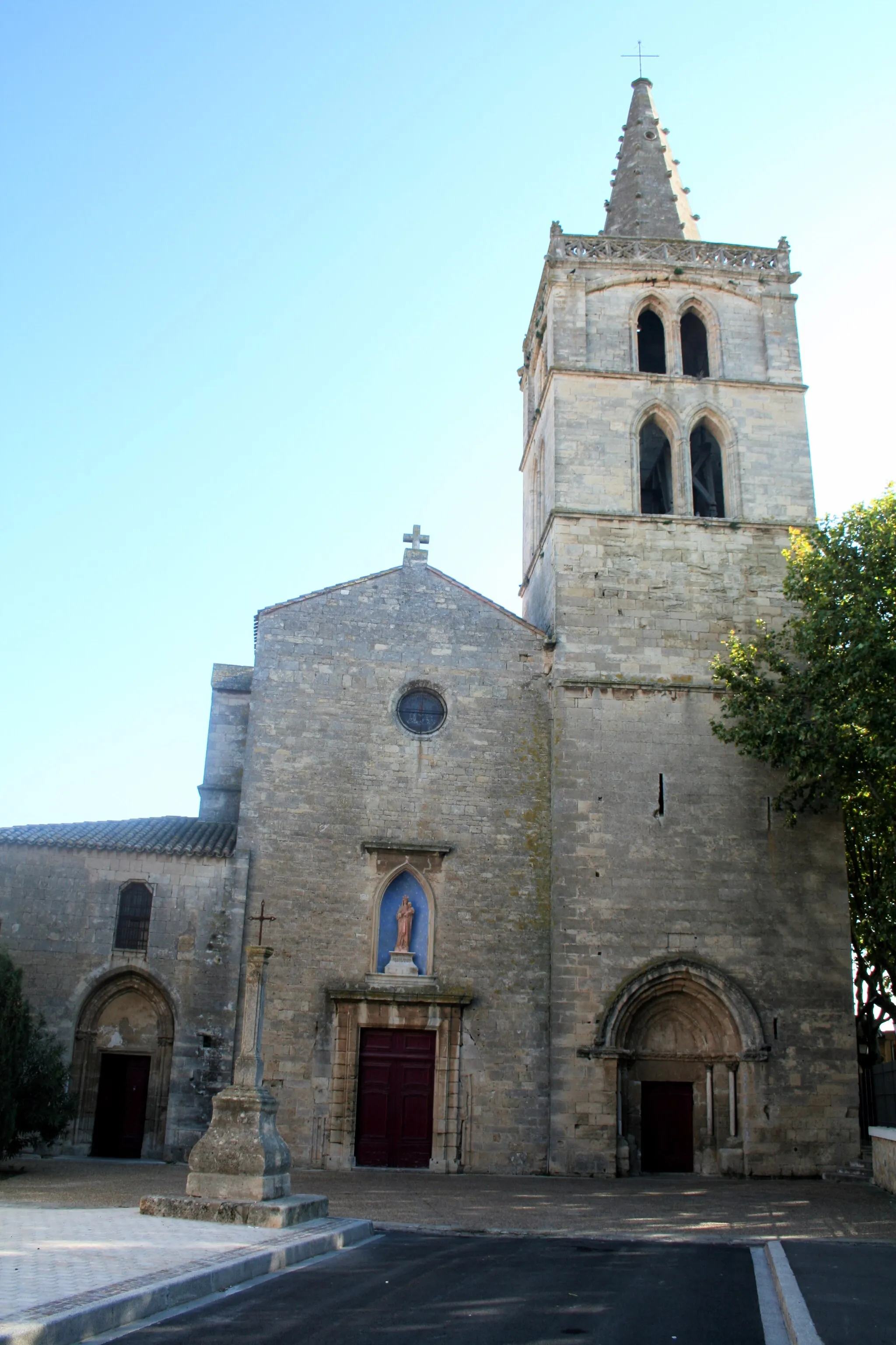 Photo showing: Sérignan (Hérault) - Collégiale Notre-Dame de Grâce.