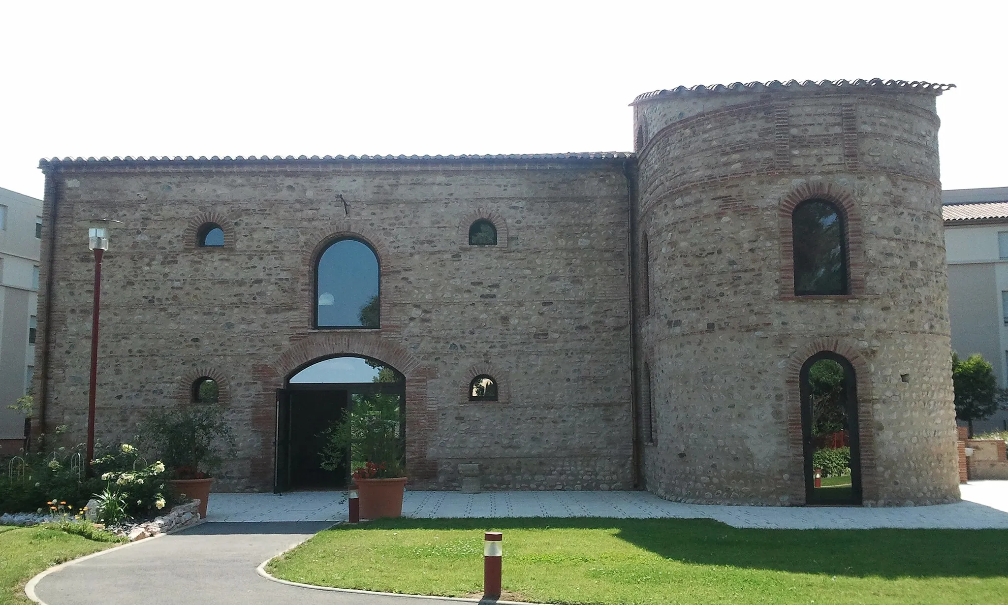 Photo showing: Ancienne chapelle Saint-Mamet à Saint-Estève