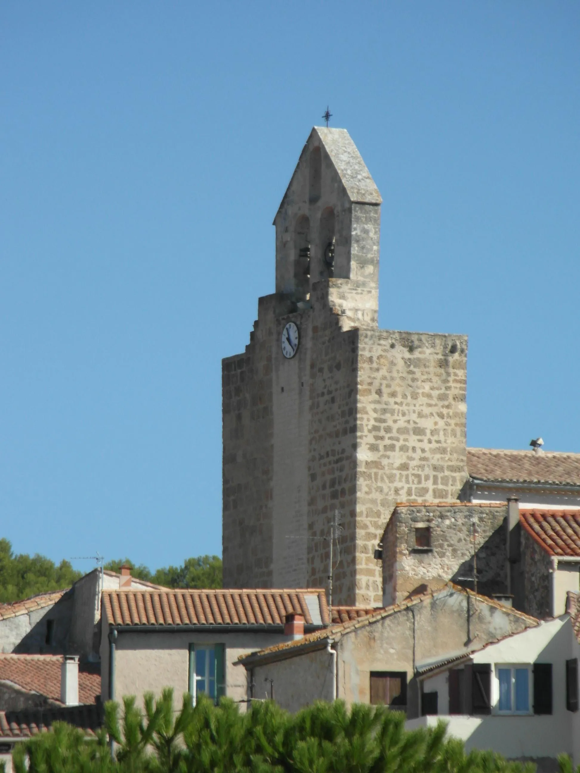 Photo showing: This building is inscrit au titre des monuments historiques de la France. It is indexed in the base Mérimée, a database of architectural heritage maintained by the French Ministry of Culture, under the reference PA00103434 .