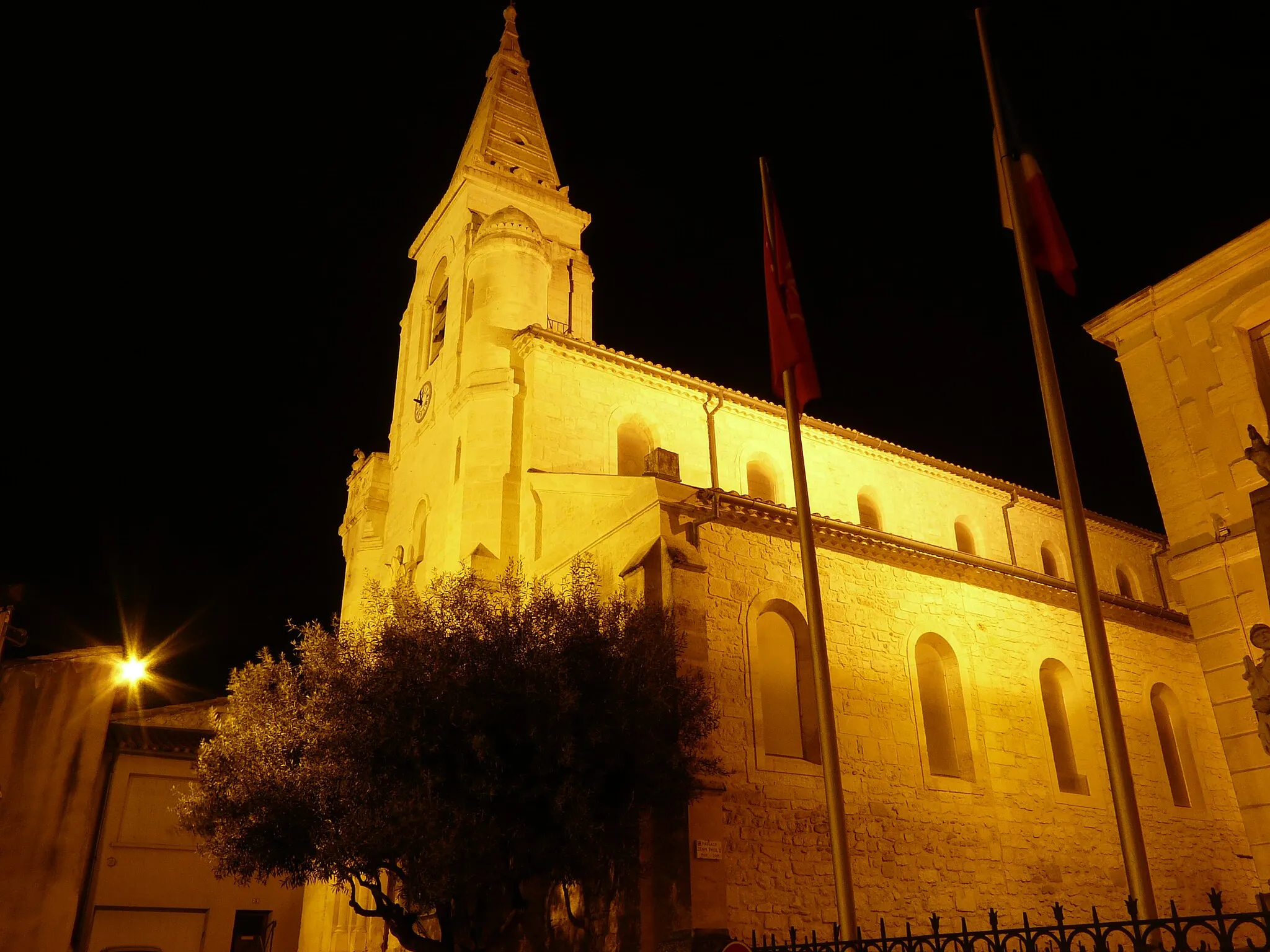 Photo showing: Vue de nuit, de l'église Saint-Théodorit de Vendargues, Hérault.