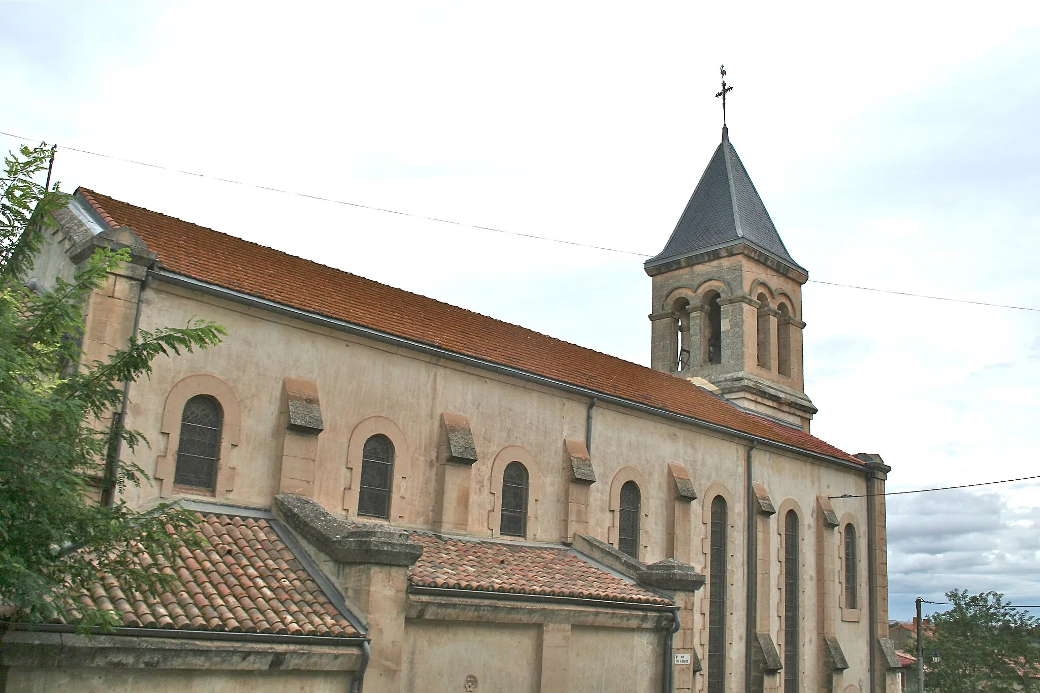 Photo showing: Montady (Hérault) - église Saint-Geniès.