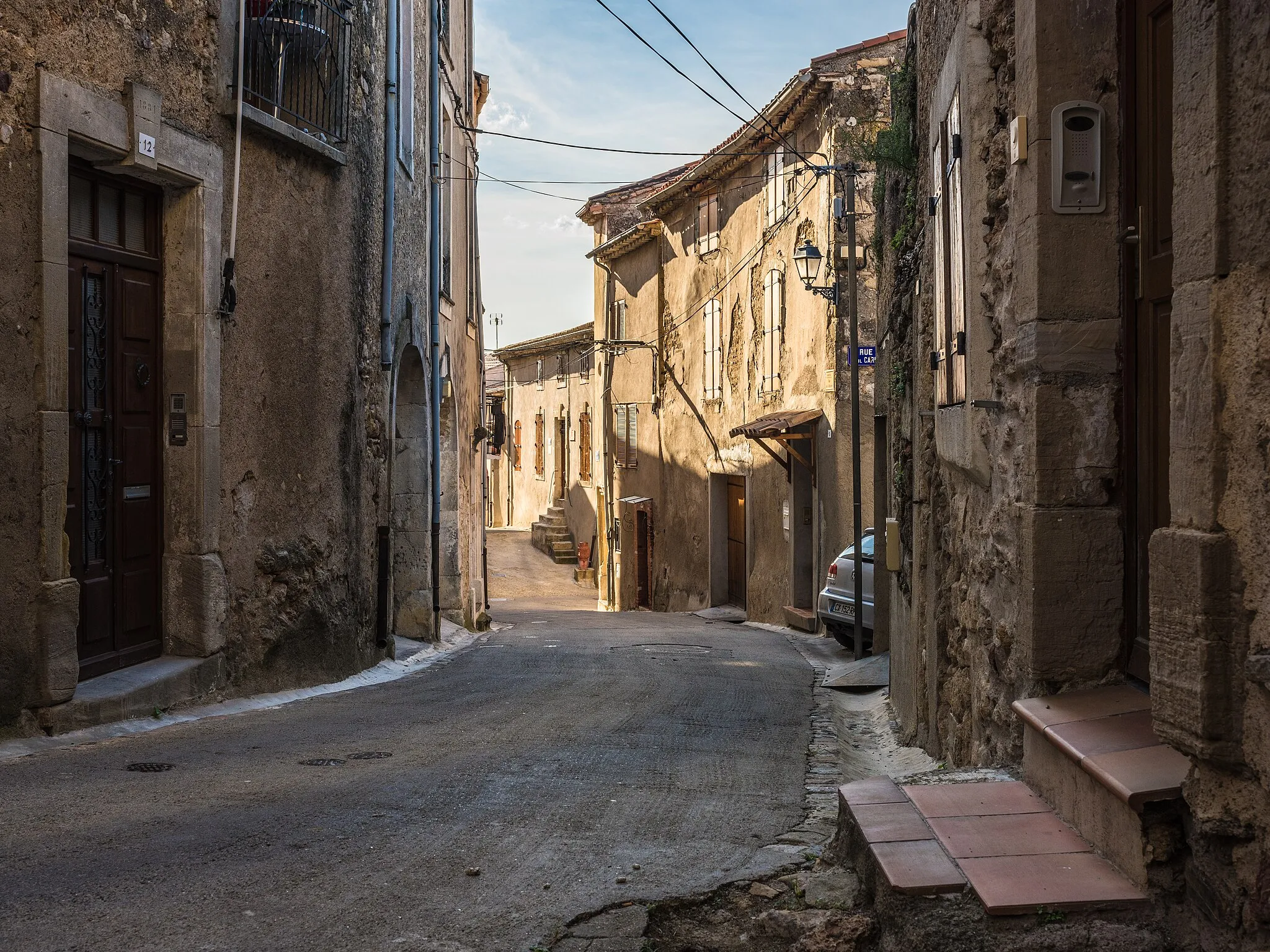 Photo showing: Paul Cuny Street seen from Southeast. Murviel-lès-Béziers, Hérault, France.