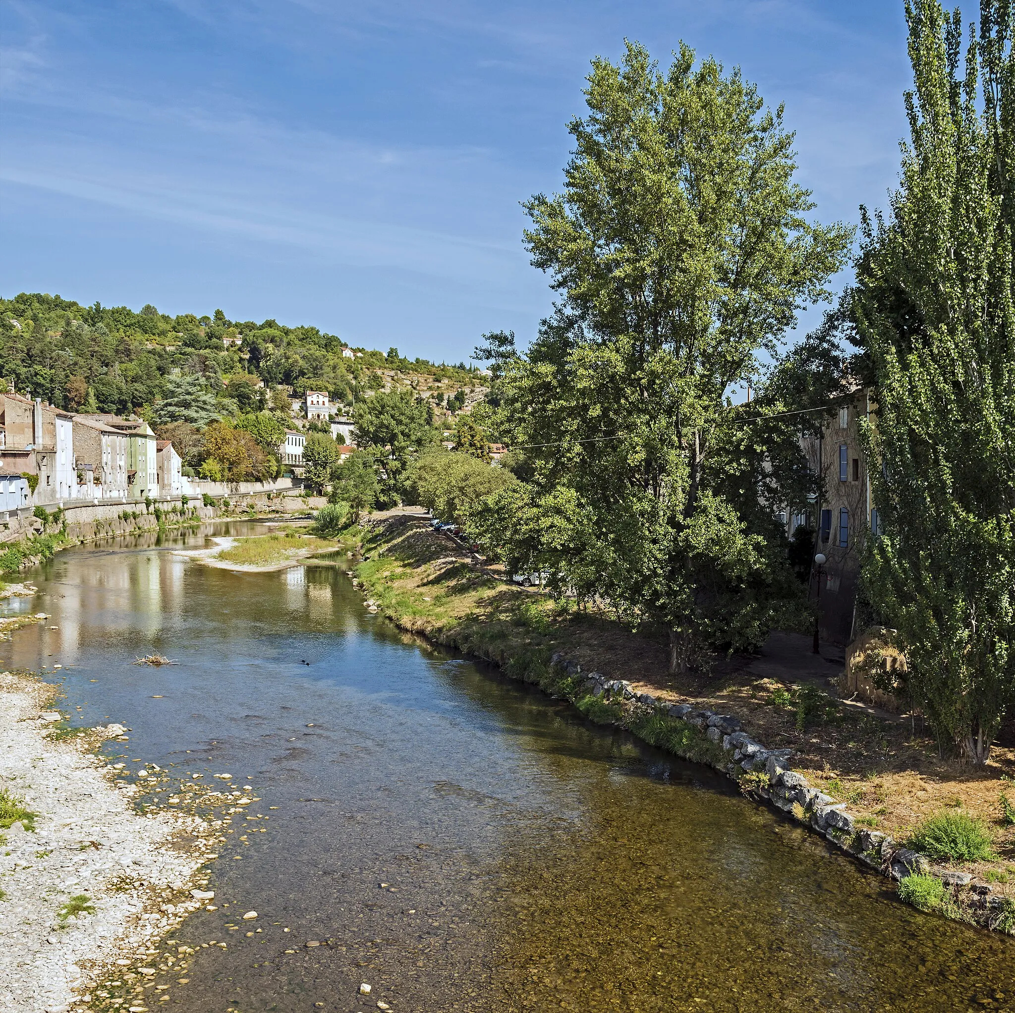 Photo showing: Bédarieux Hérault France - Orb river view from "pont vieux".