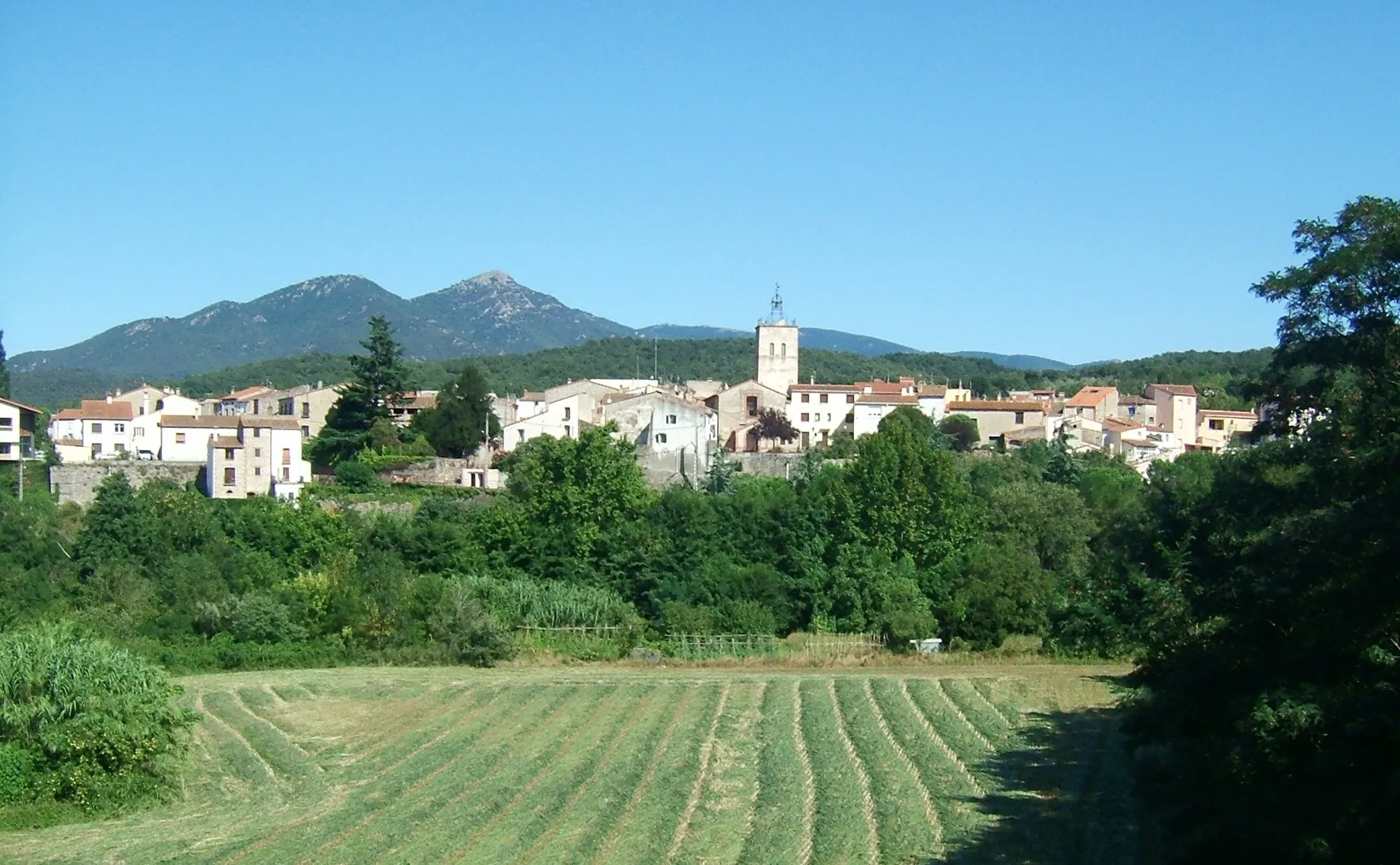 Photo showing: View of Maureillas