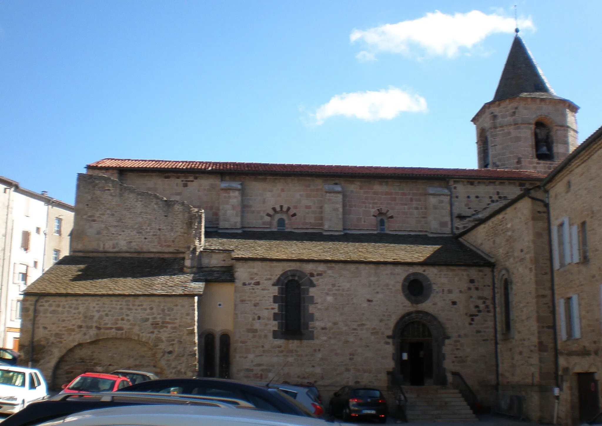 Photo showing: L'église romane Saint-Gervais et Saint-Protais de Langogne (Lozère)