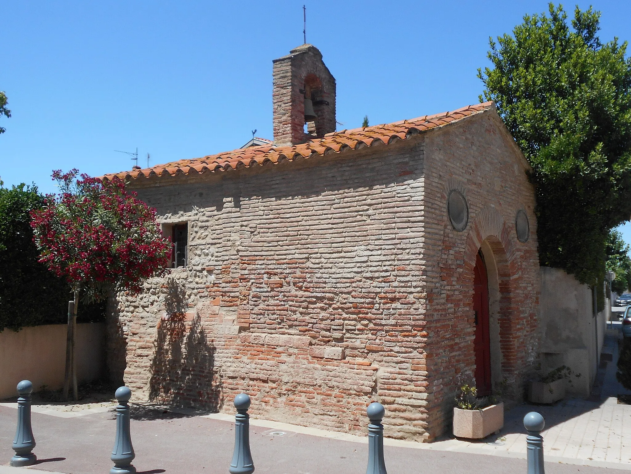 Photo showing: La capella de Sant Sebastià de Vilallonga de la Salanca