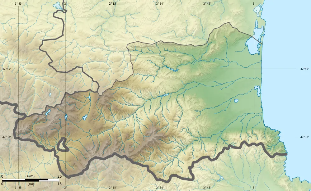 Photo showing: Blank physical map of the department of Pyrénées-Orientales, France, for geo-location purpose.