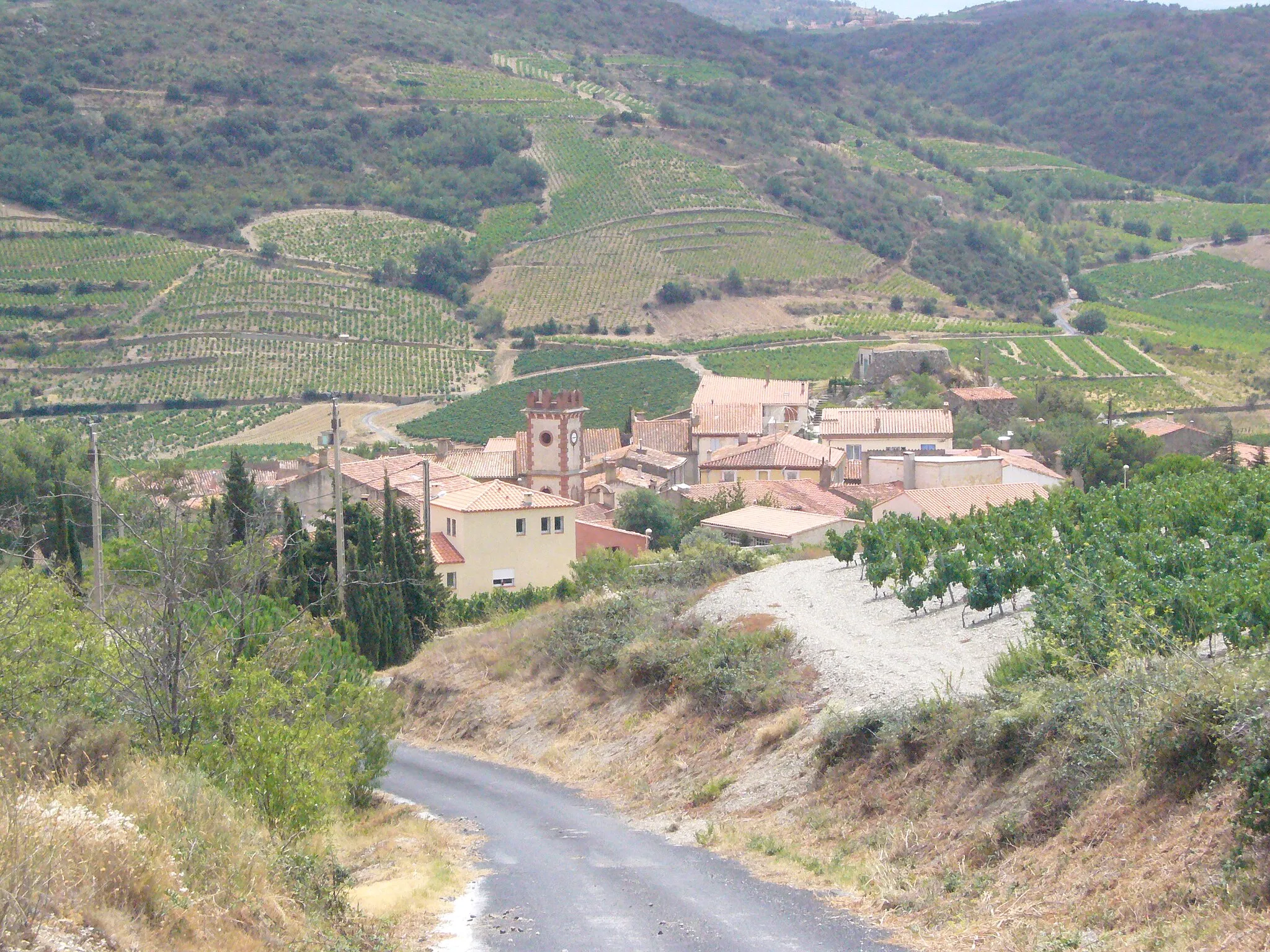 Photo showing: Le village de Planèzes (66, France)
