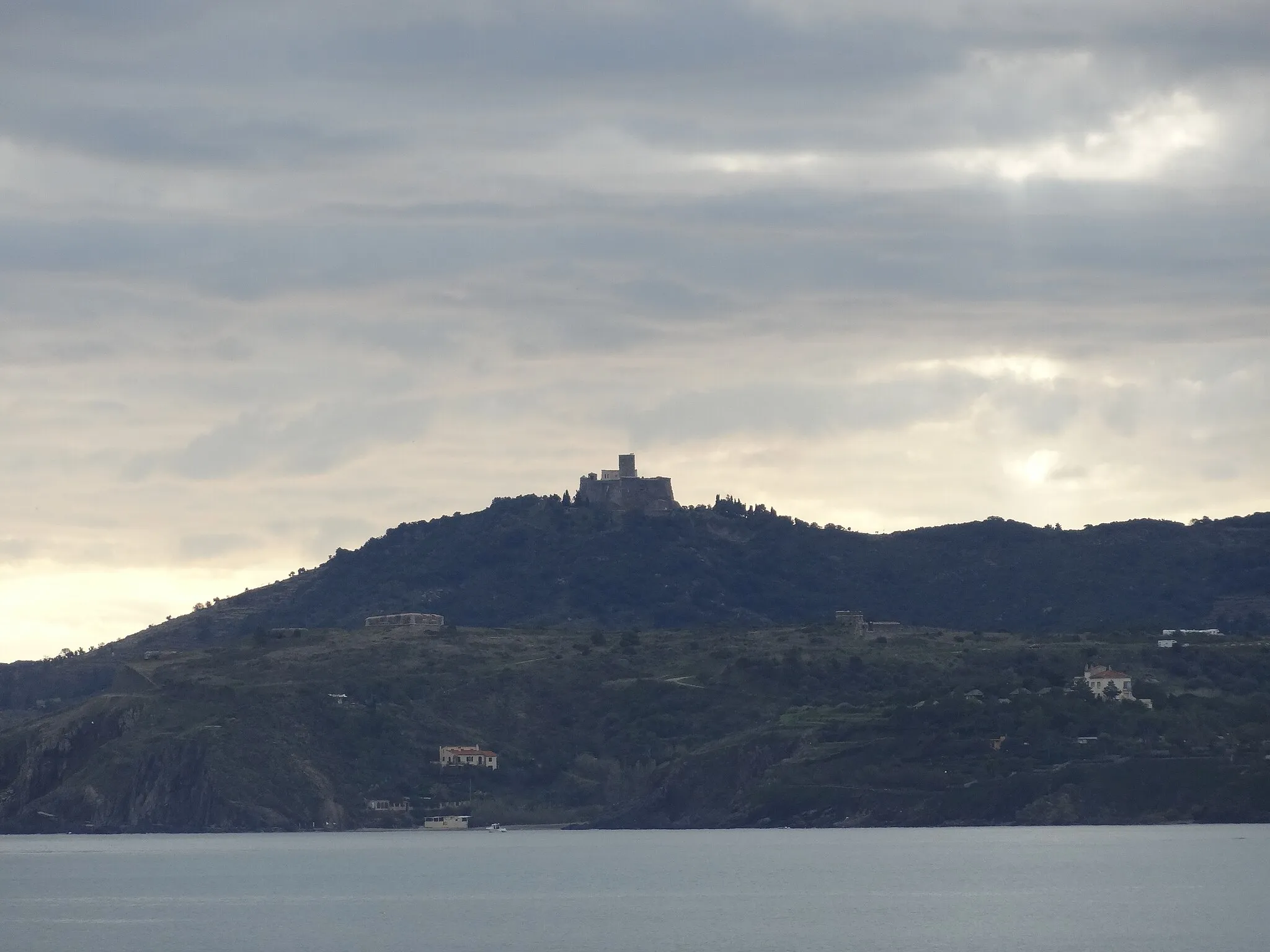 Photo showing: Fort Saint-Elme des del port d'Argeles (novembre 2012)