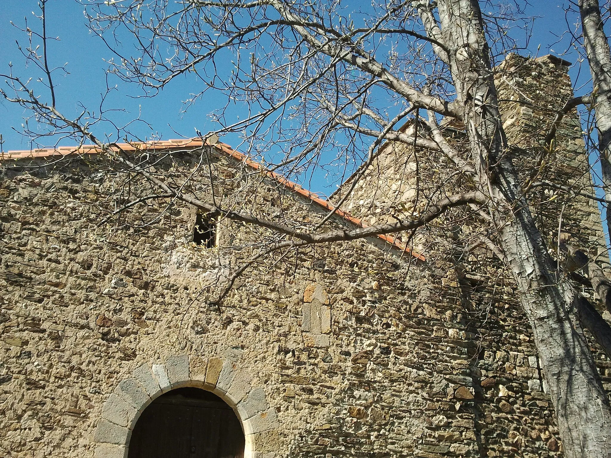 Photo showing: Face sud et clocher de l'église Saint-Nazaire de Tordères
