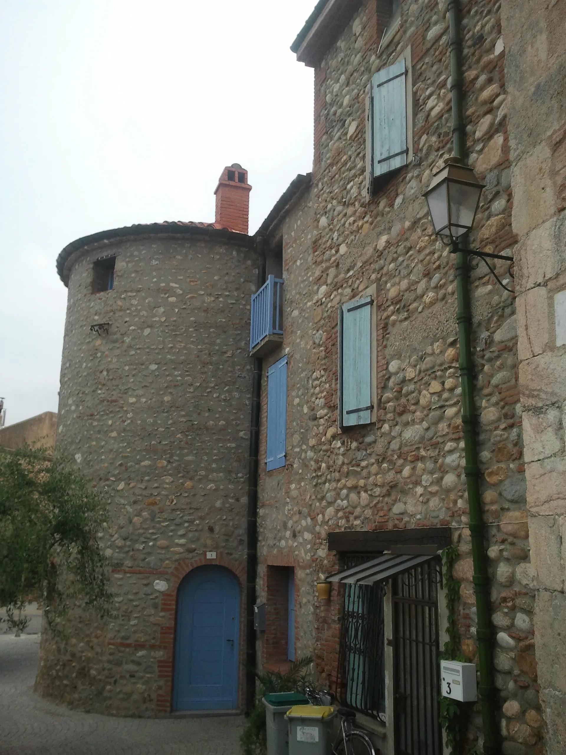Photo showing: Tour médiévale à Corneilla-la-Rivière