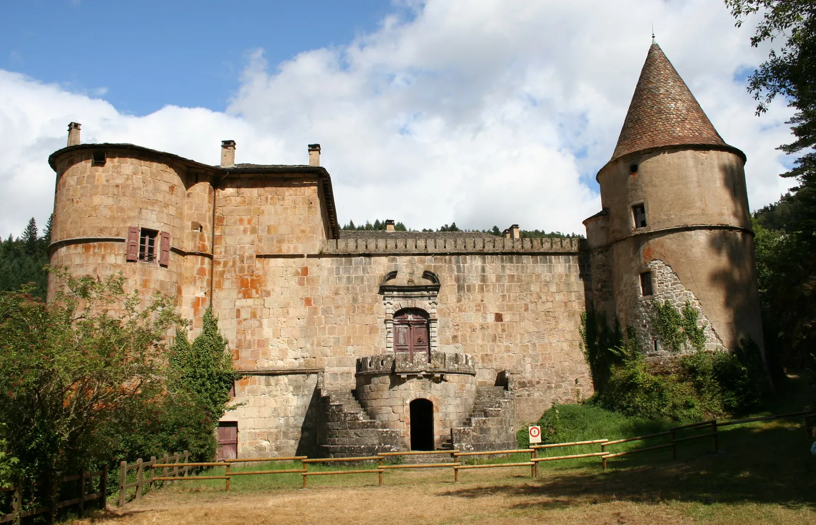 Photo showing: Roquedols castle, Maruèis.