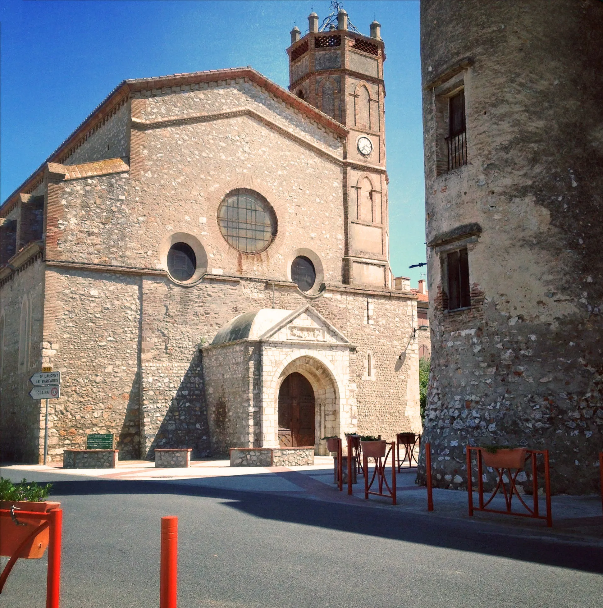 Photo showing: Eglise de Saint Hippolyte dans les Pyrénées Orientales
