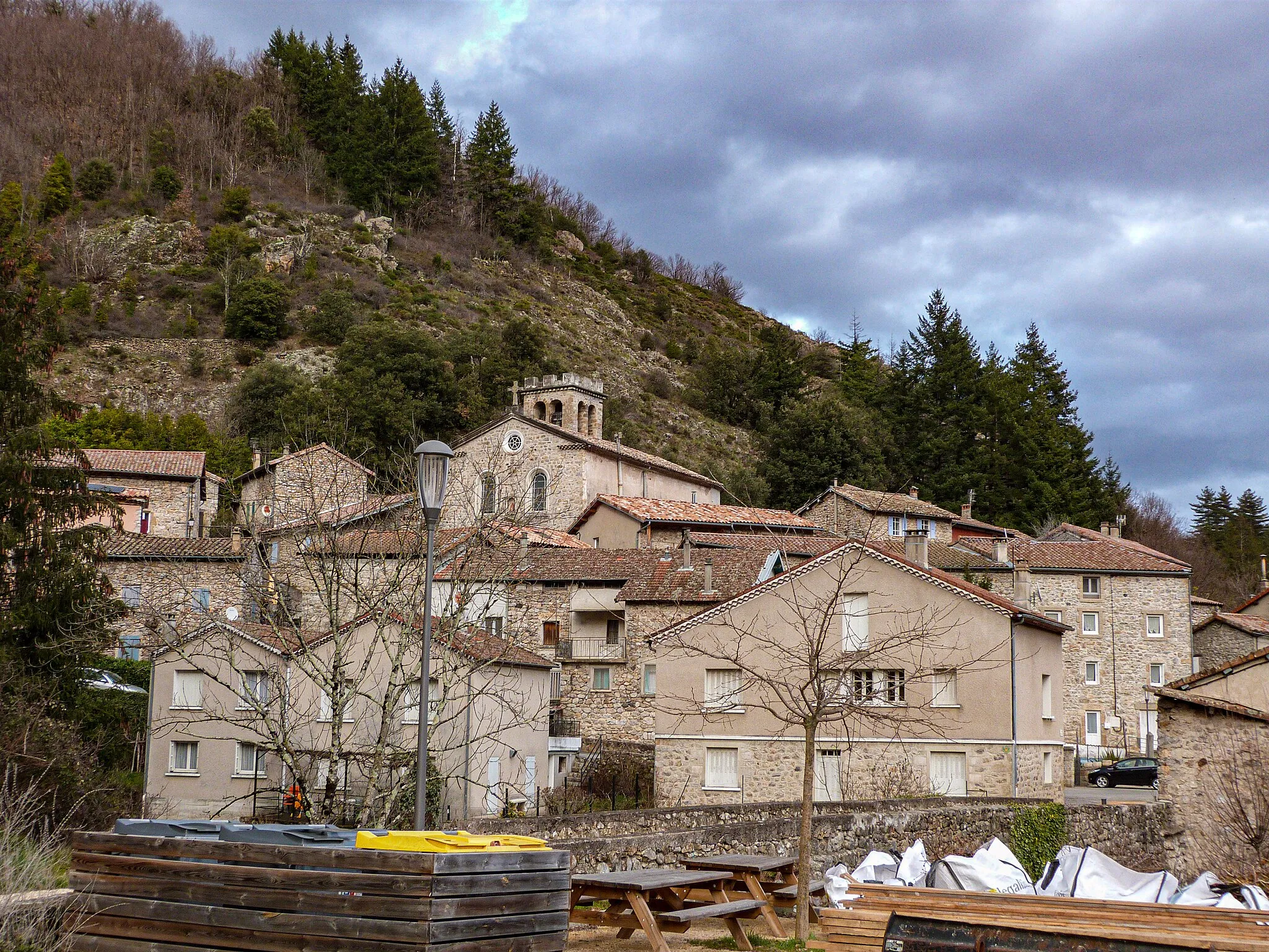 Photo showing: Village de Barnas (Ardèche), le 9 mars 2023.